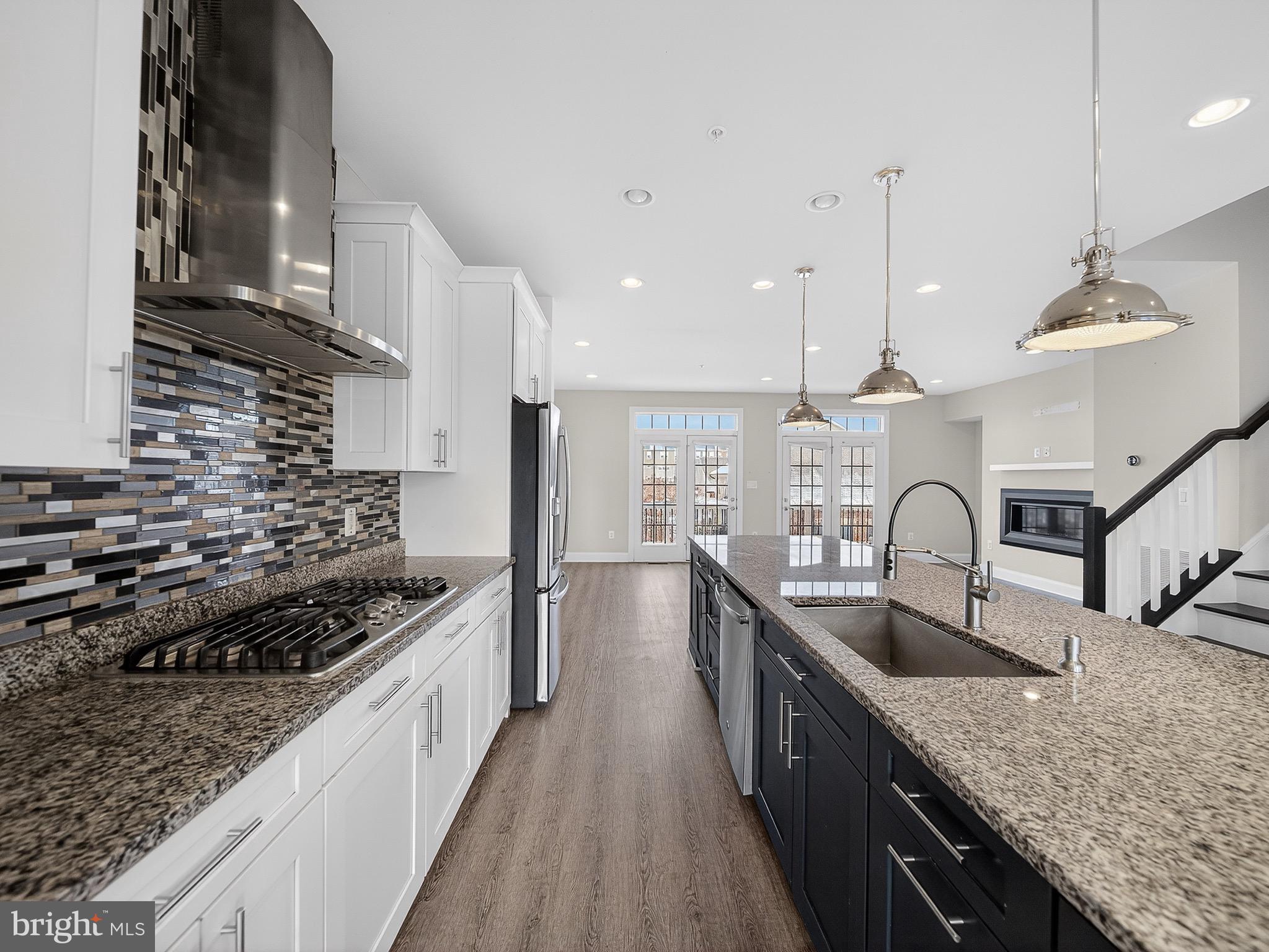 PARKSIDE - Residential