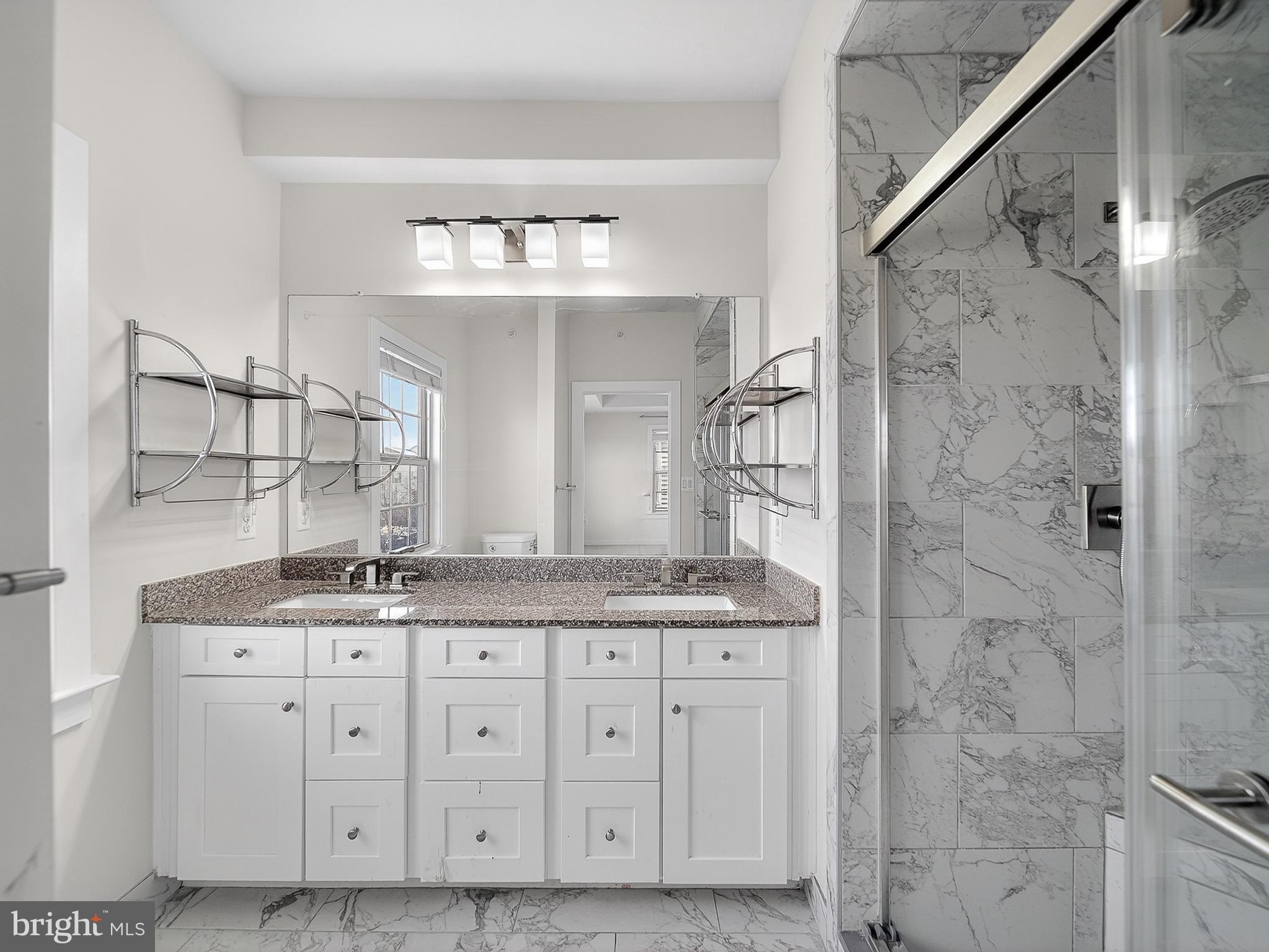 PARKSIDE - Residential