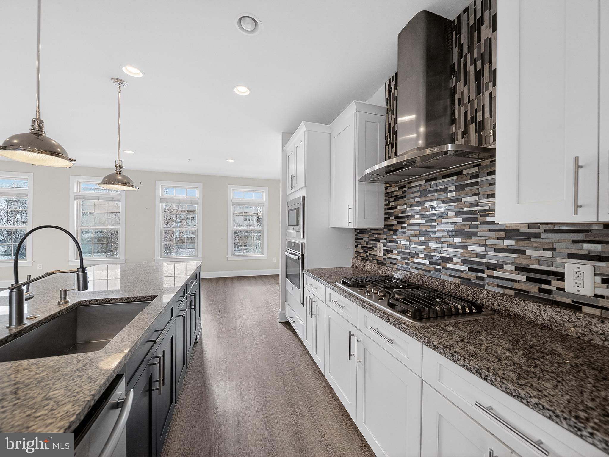 PARKSIDE - Residential