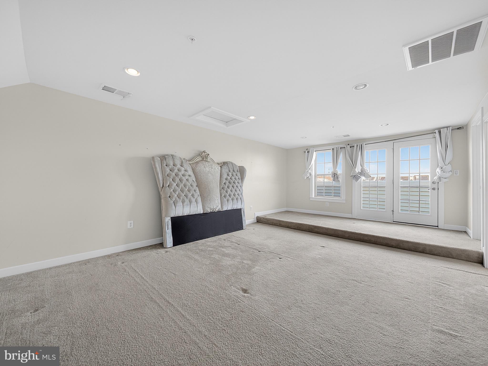 PARKSIDE - Residential