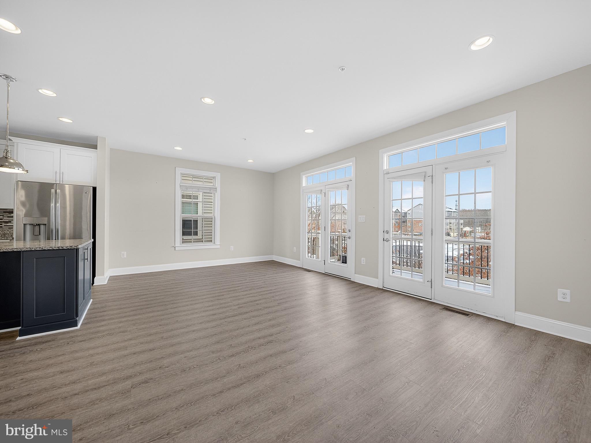 PARKSIDE - Residential