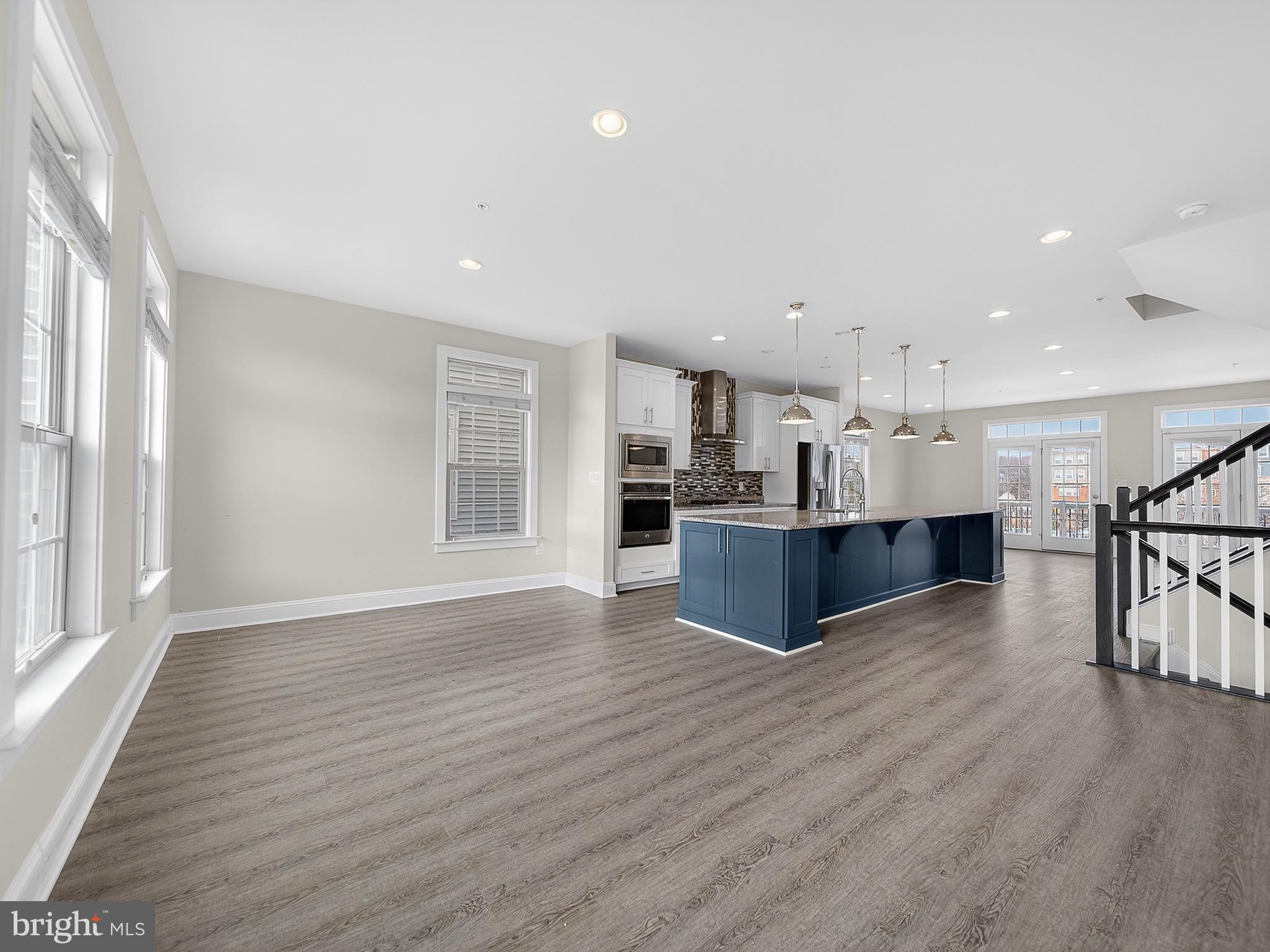 PARKSIDE - Residential