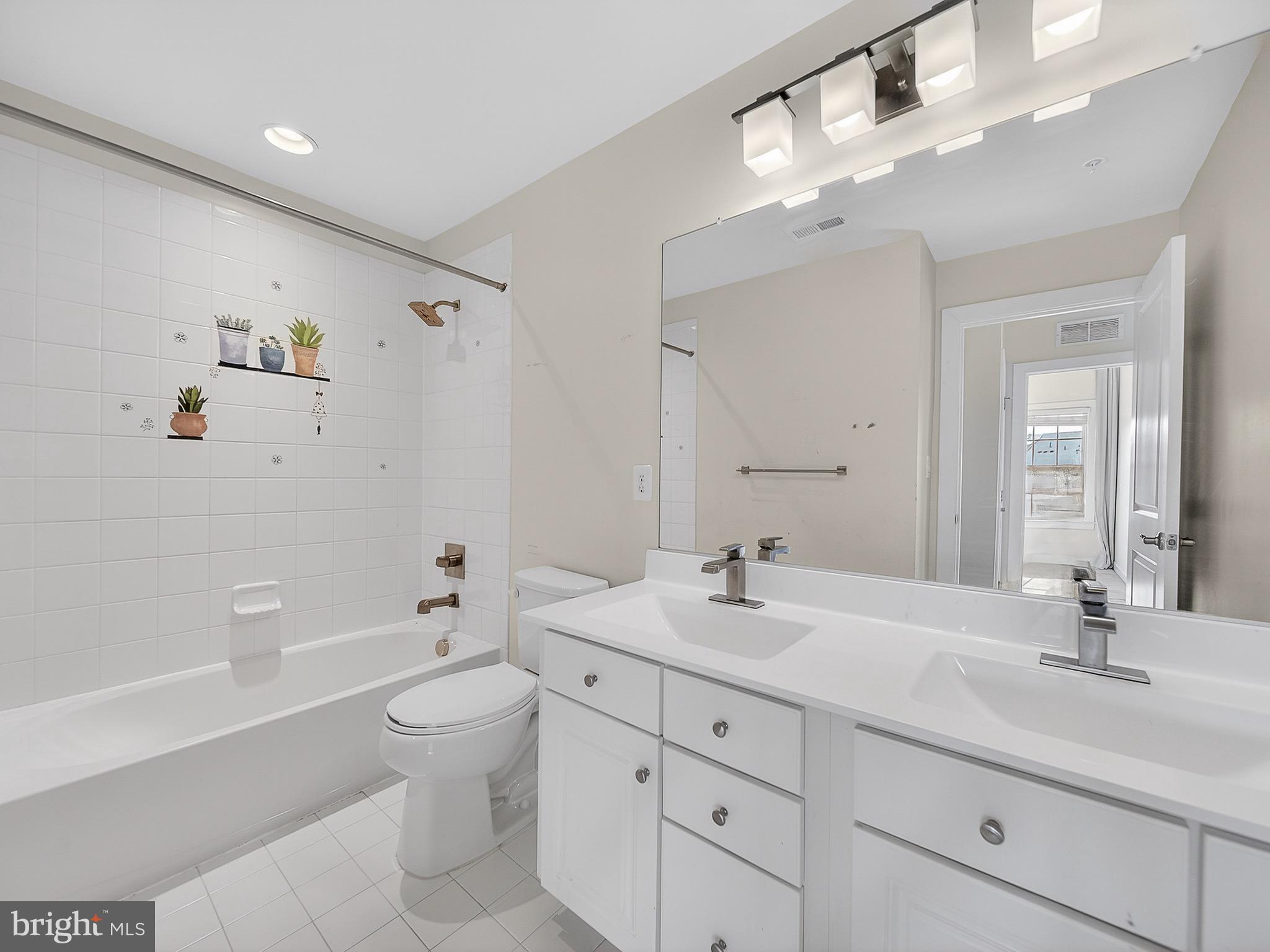 PARKSIDE - Residential