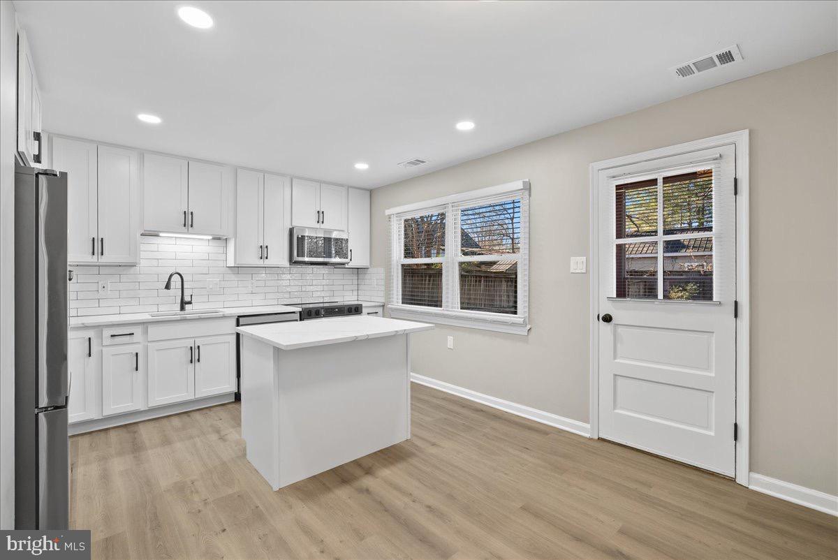 WAVERLY - Residential