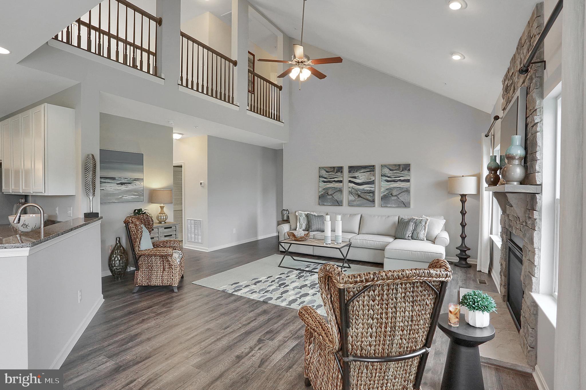 CAPTAIN'S COVE - Residential