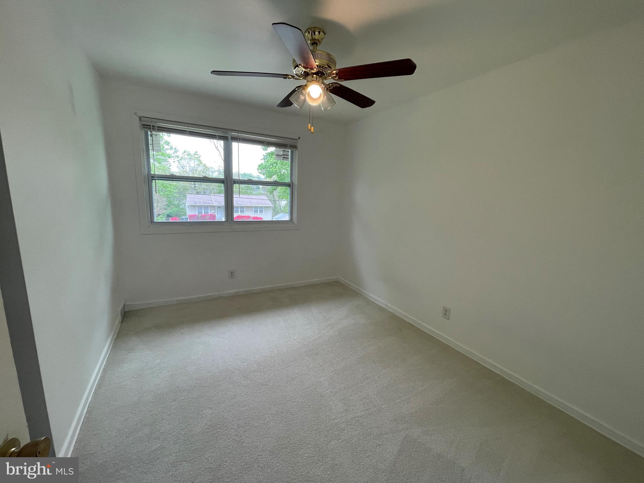 FAIRFAX HOMES - Residential