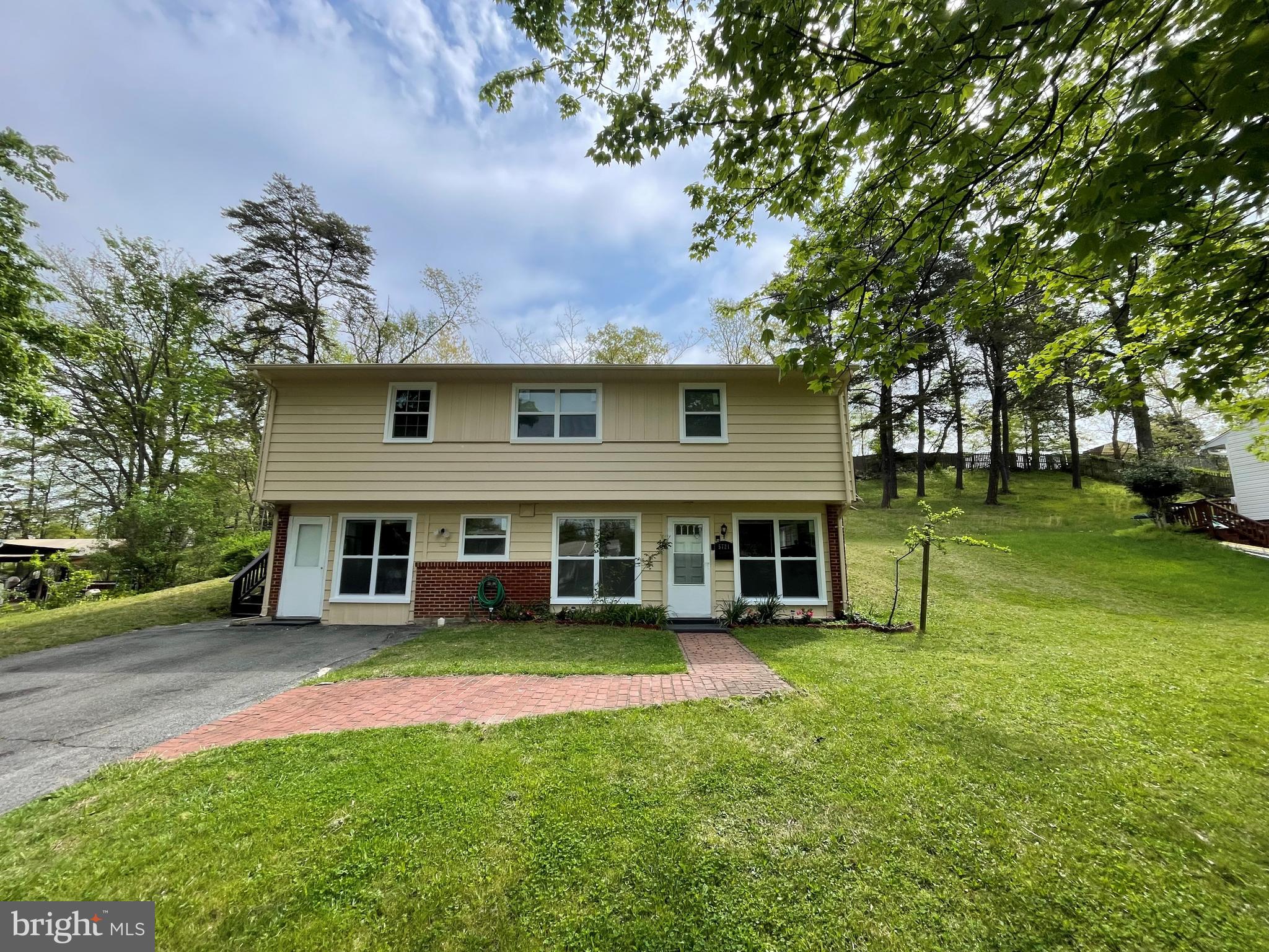 FAIRFAX HOMES - Residential