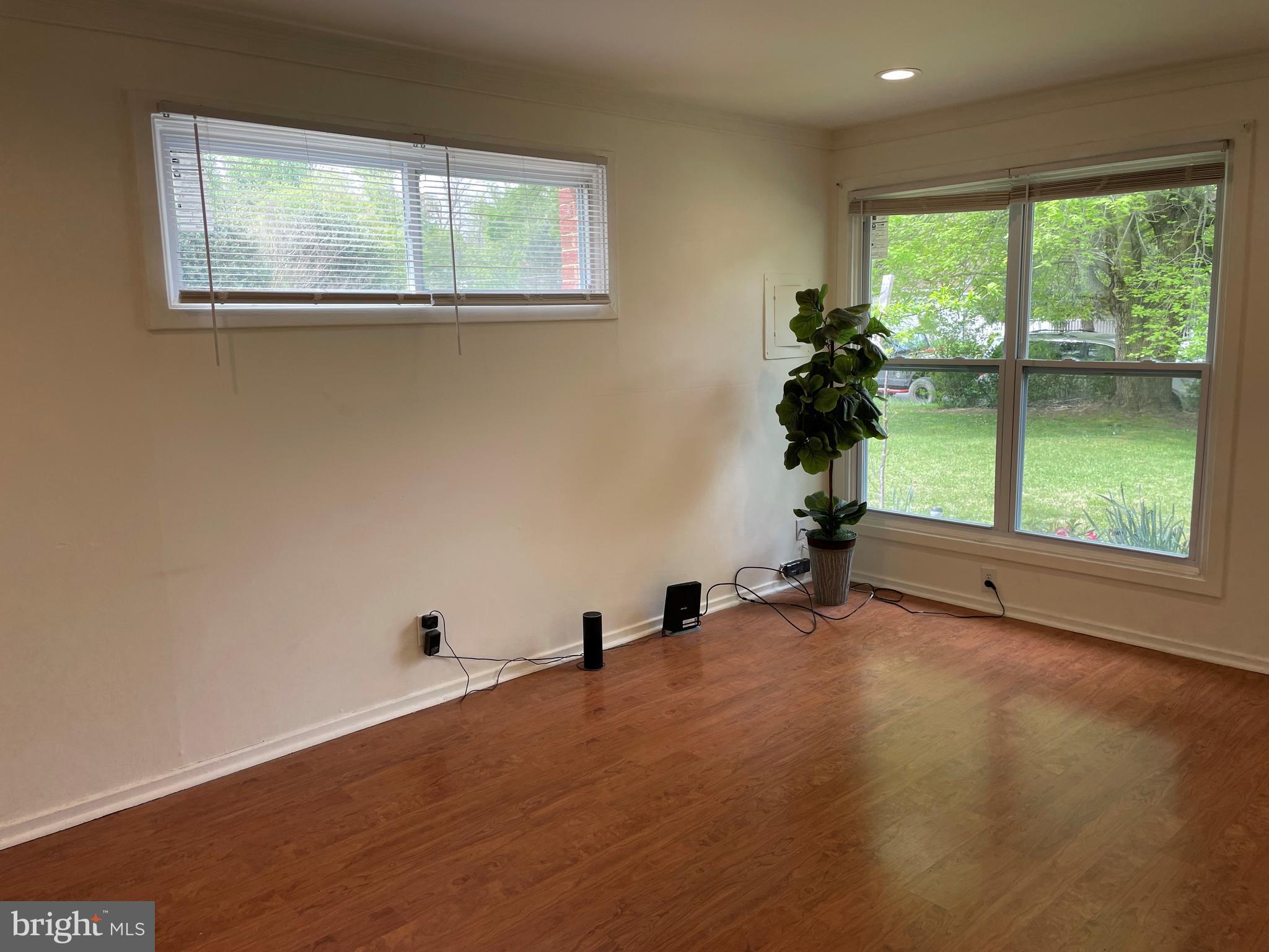 FAIRFAX HOMES - Residential