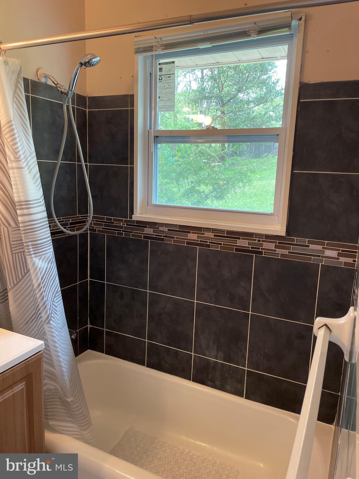 FAIRFAX HOMES - Residential