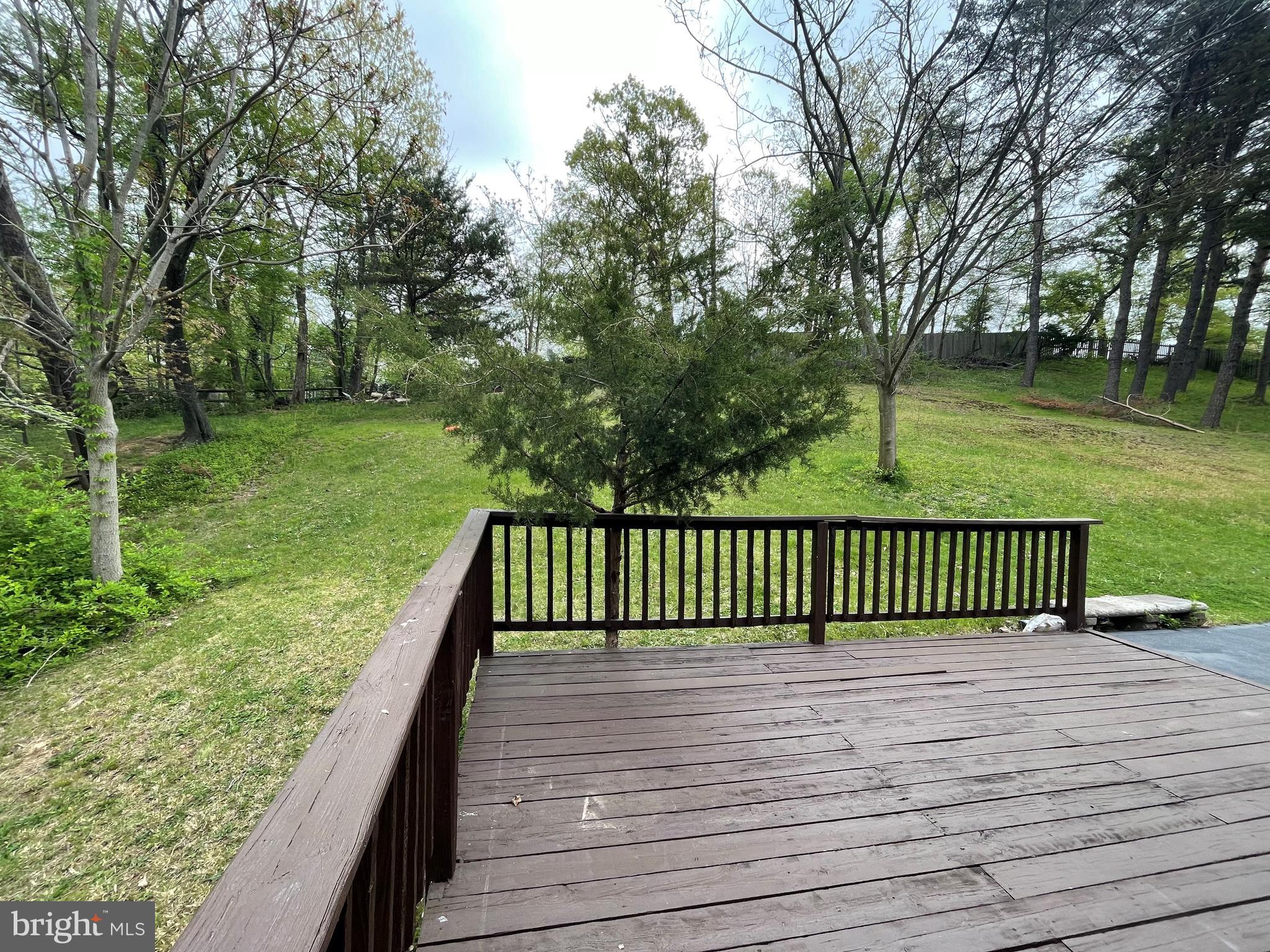 FAIRFAX HOMES - Residential