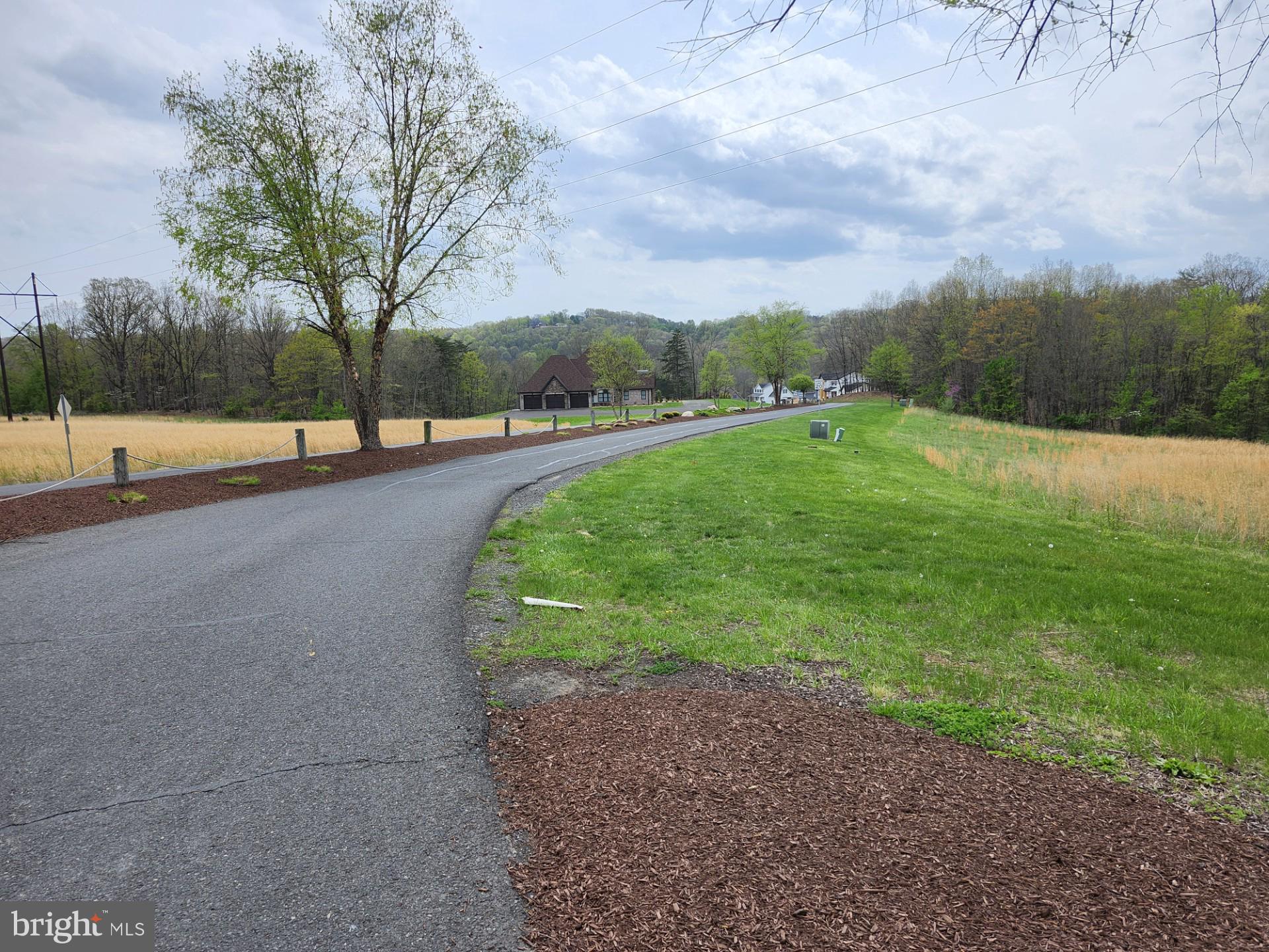 LAKEWOOD - Residential