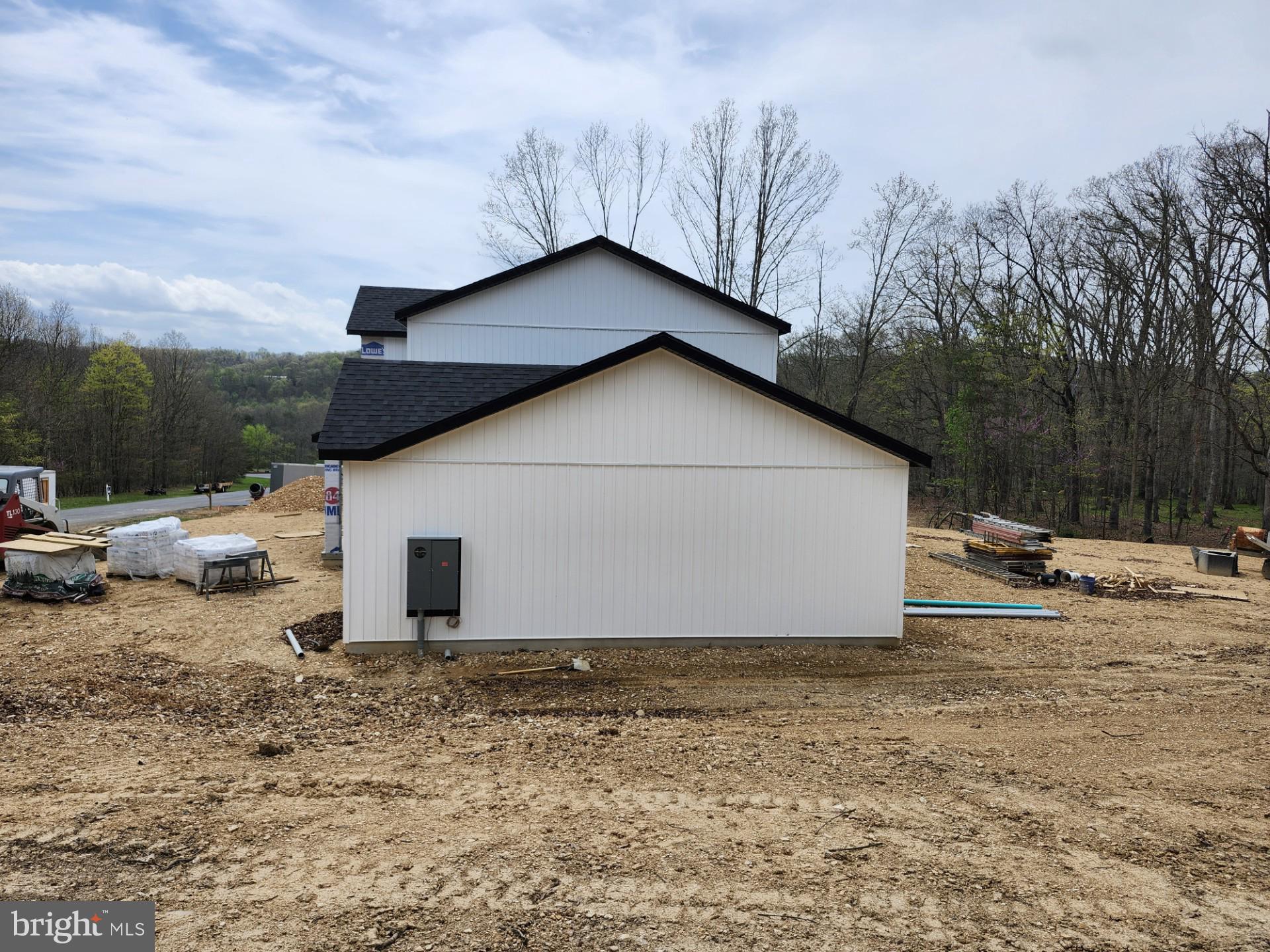 LAKEWOOD - Residential