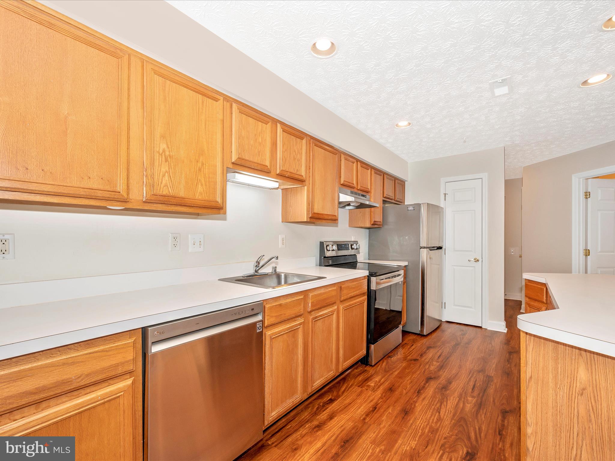 SPRING RIDGE - Residential Lease