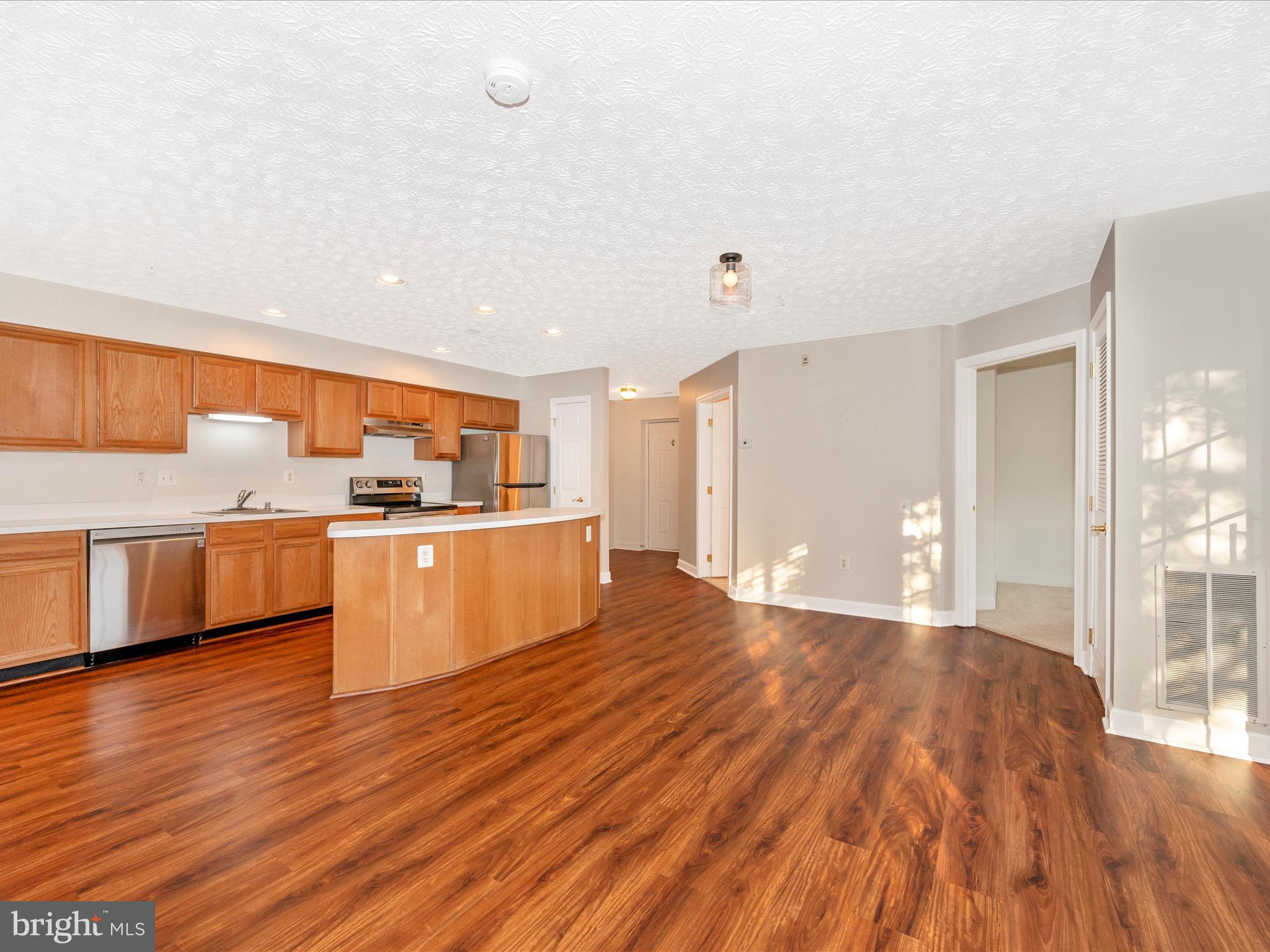 SPRING RIDGE - Residential Lease