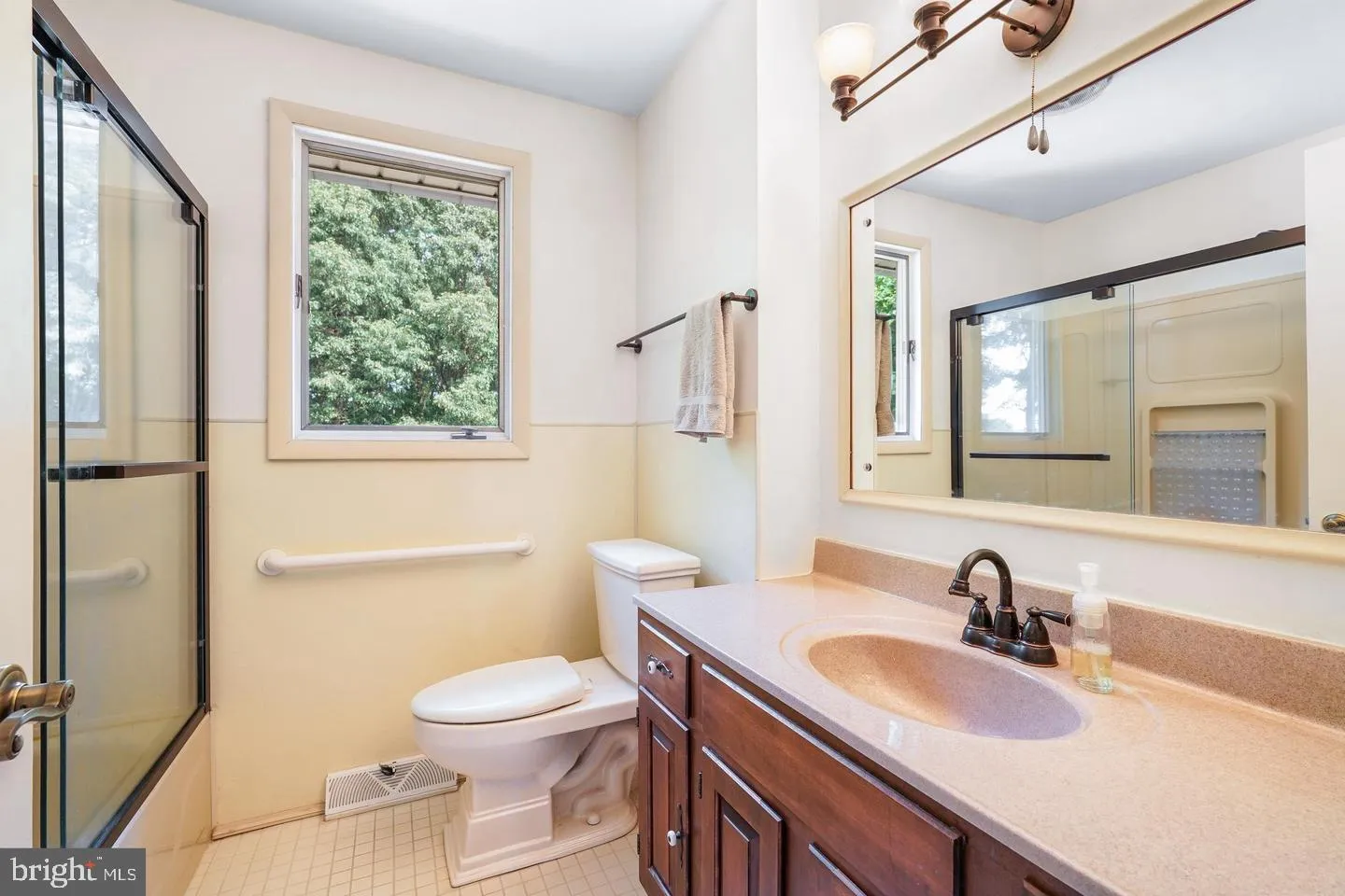 Elkton, Maryland 21921, United States, 4 Bedrooms Bedrooms, ,3 BathroomsBathrooms,Residential,Pending,13792