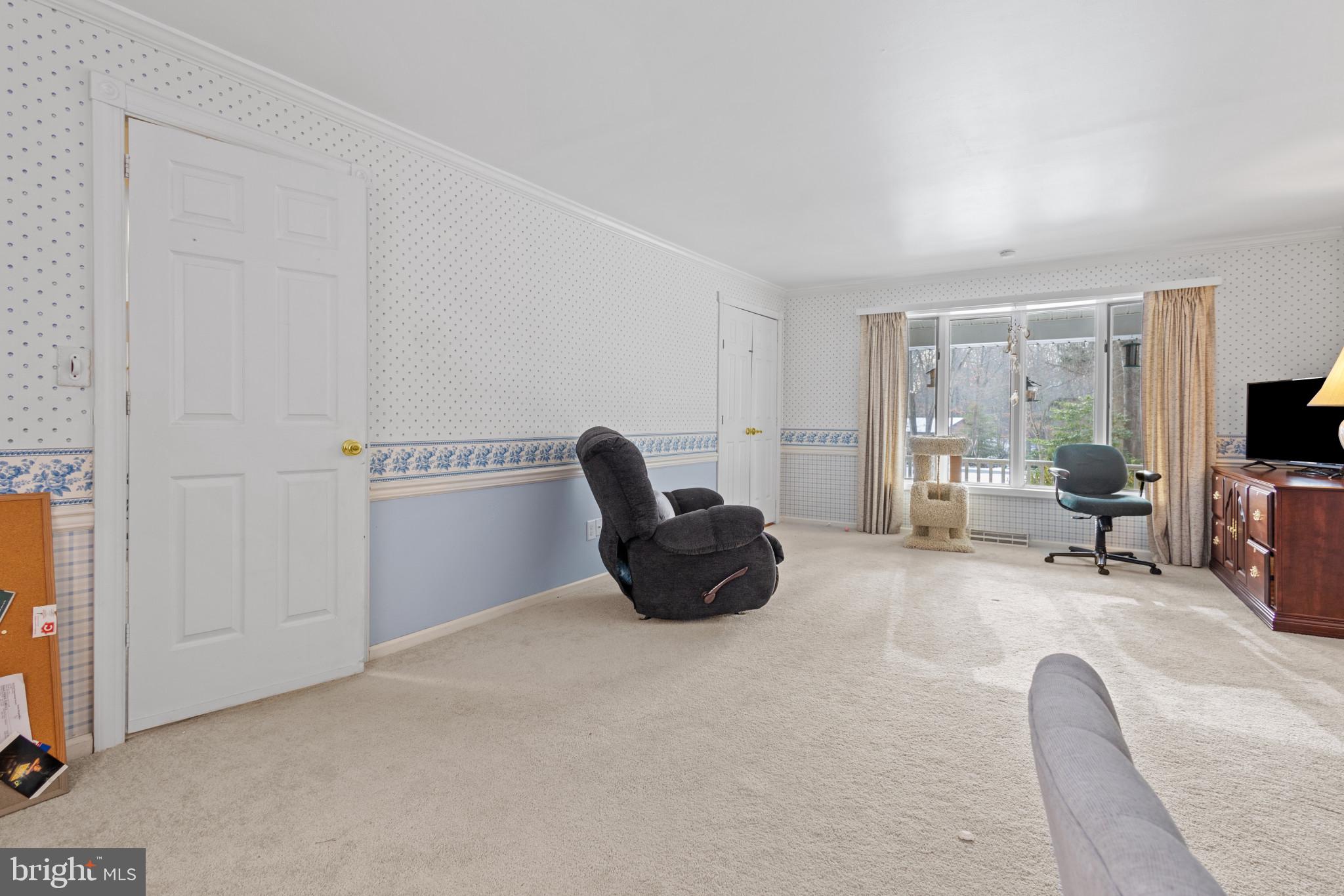 WOODCREST SHORES - Residential