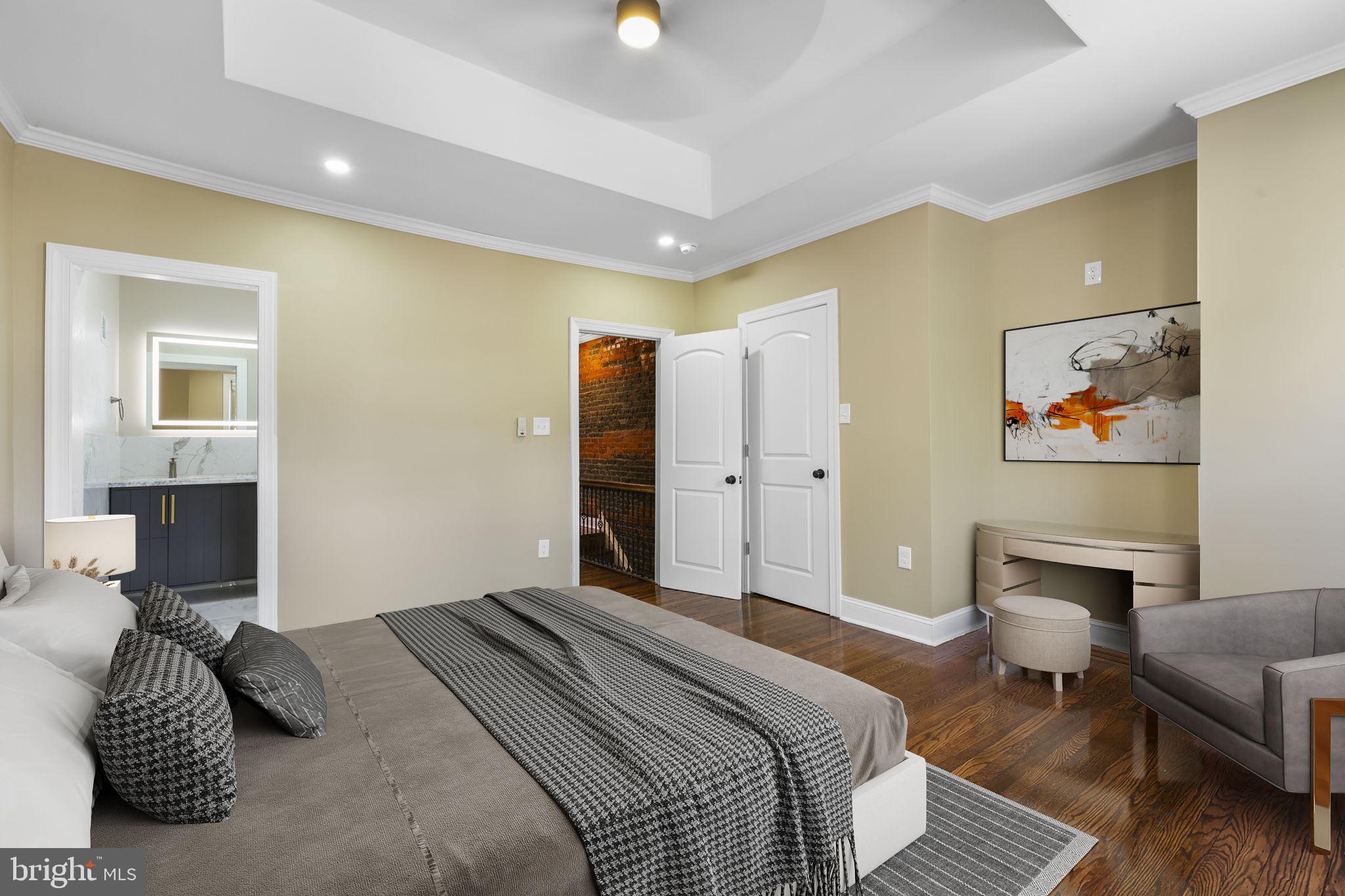 UNIVERSITY CITY - Residential