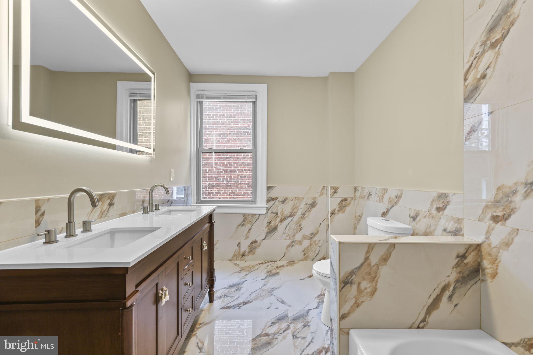 UNIVERSITY CITY - Residential