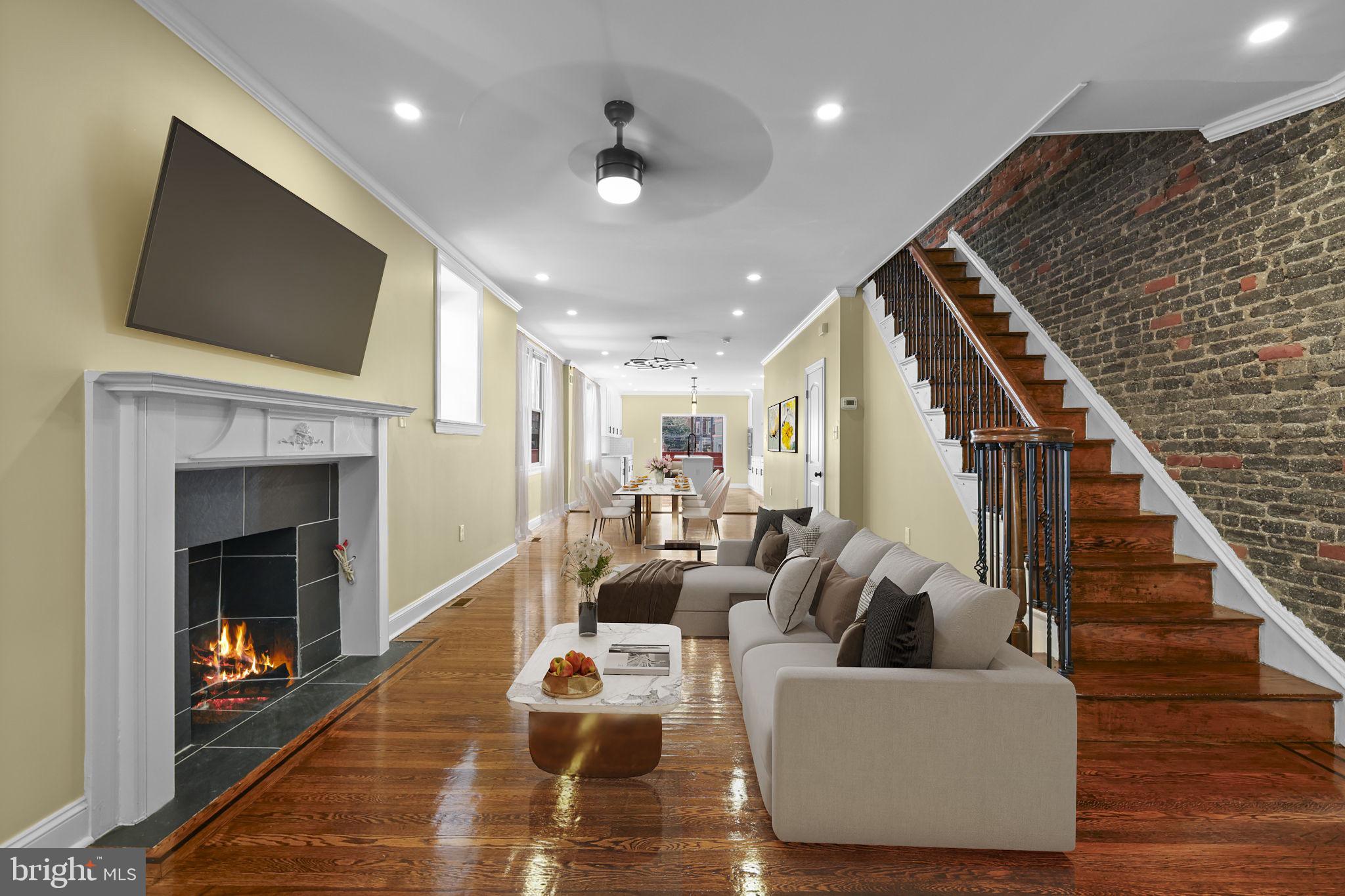 UNIVERSITY CITY - Residential