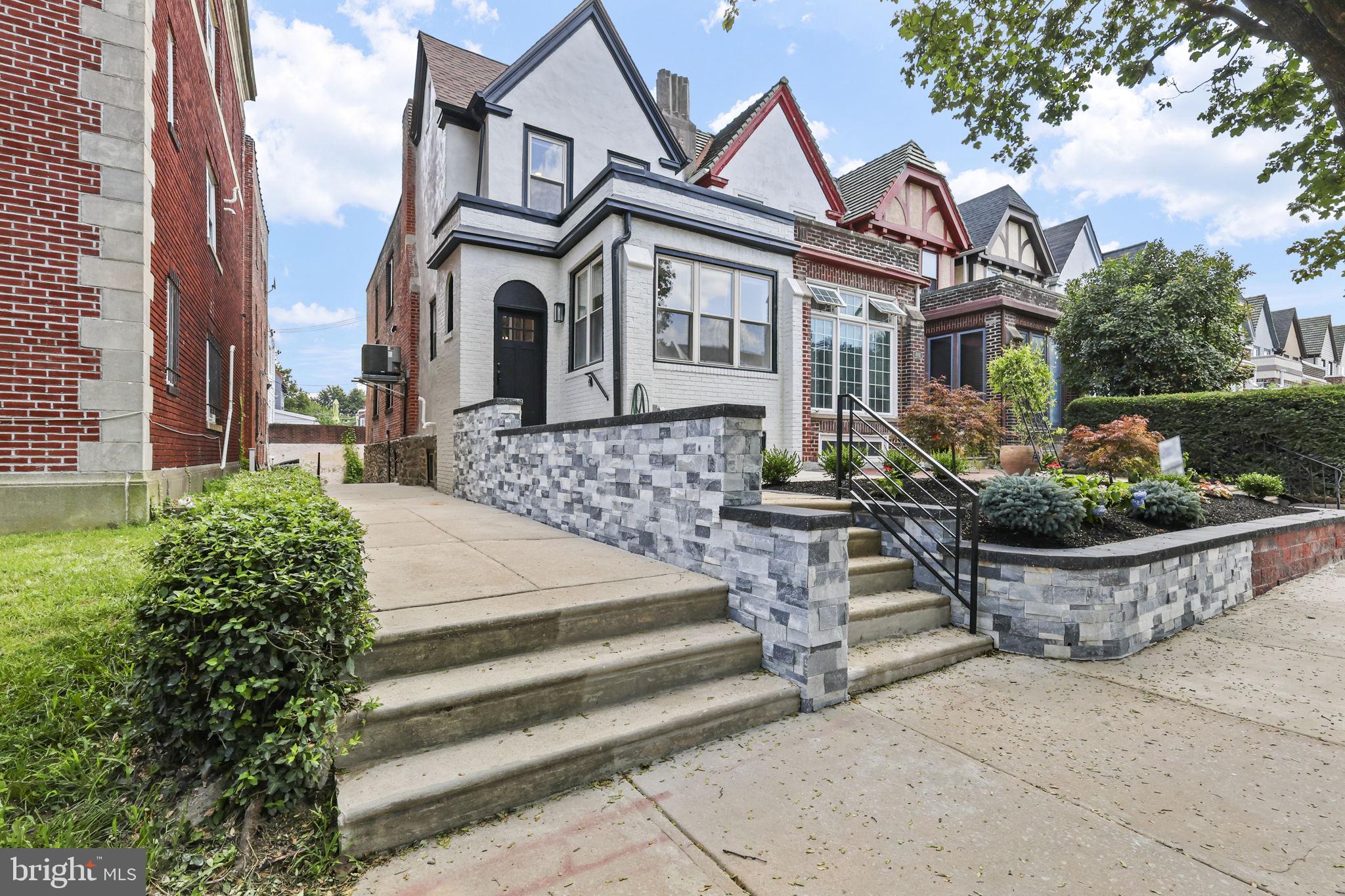 UNIVERSITY CITY - Residential