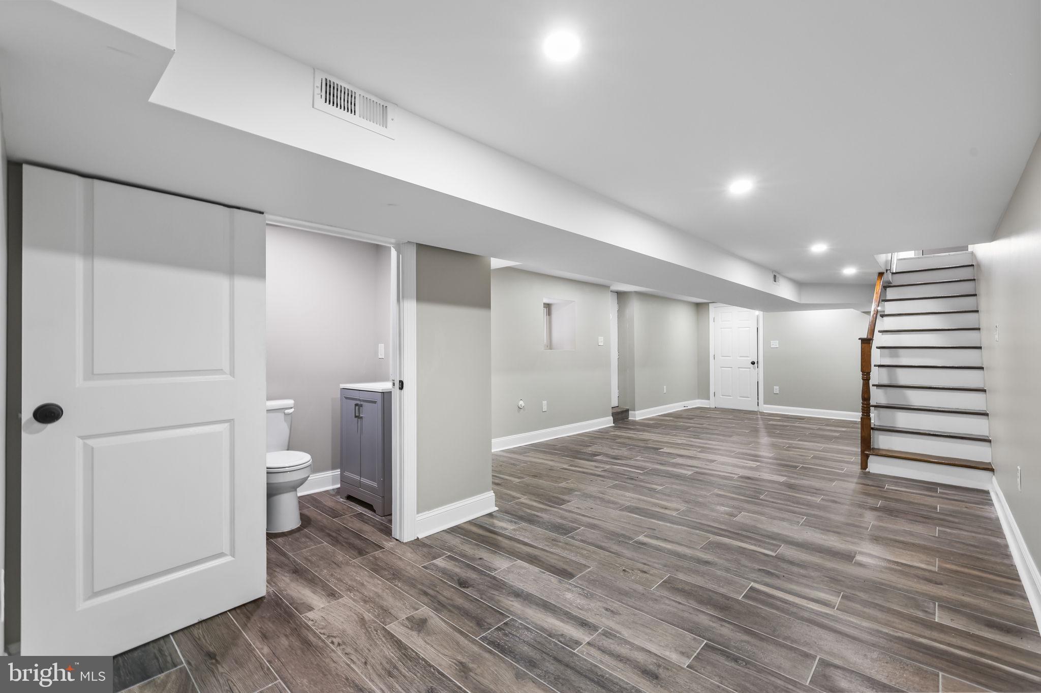 UNIVERSITY CITY - Residential