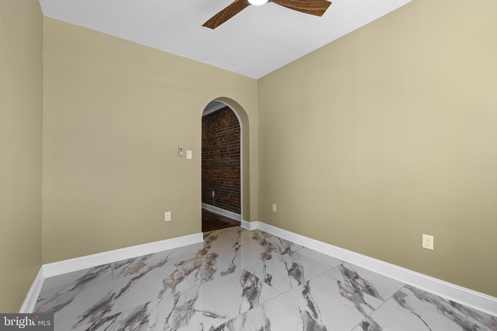 UNIVERSITY CITY - Residential