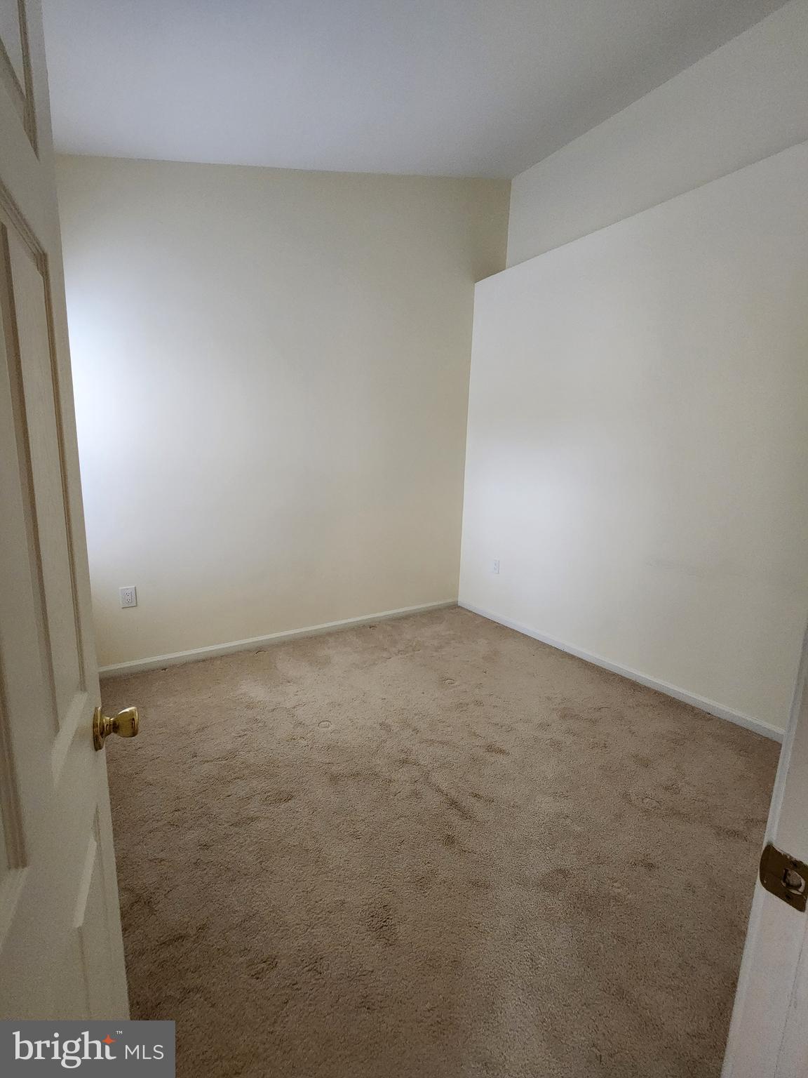 LIFESTYLE AT SULLY STATION - Residential Lease