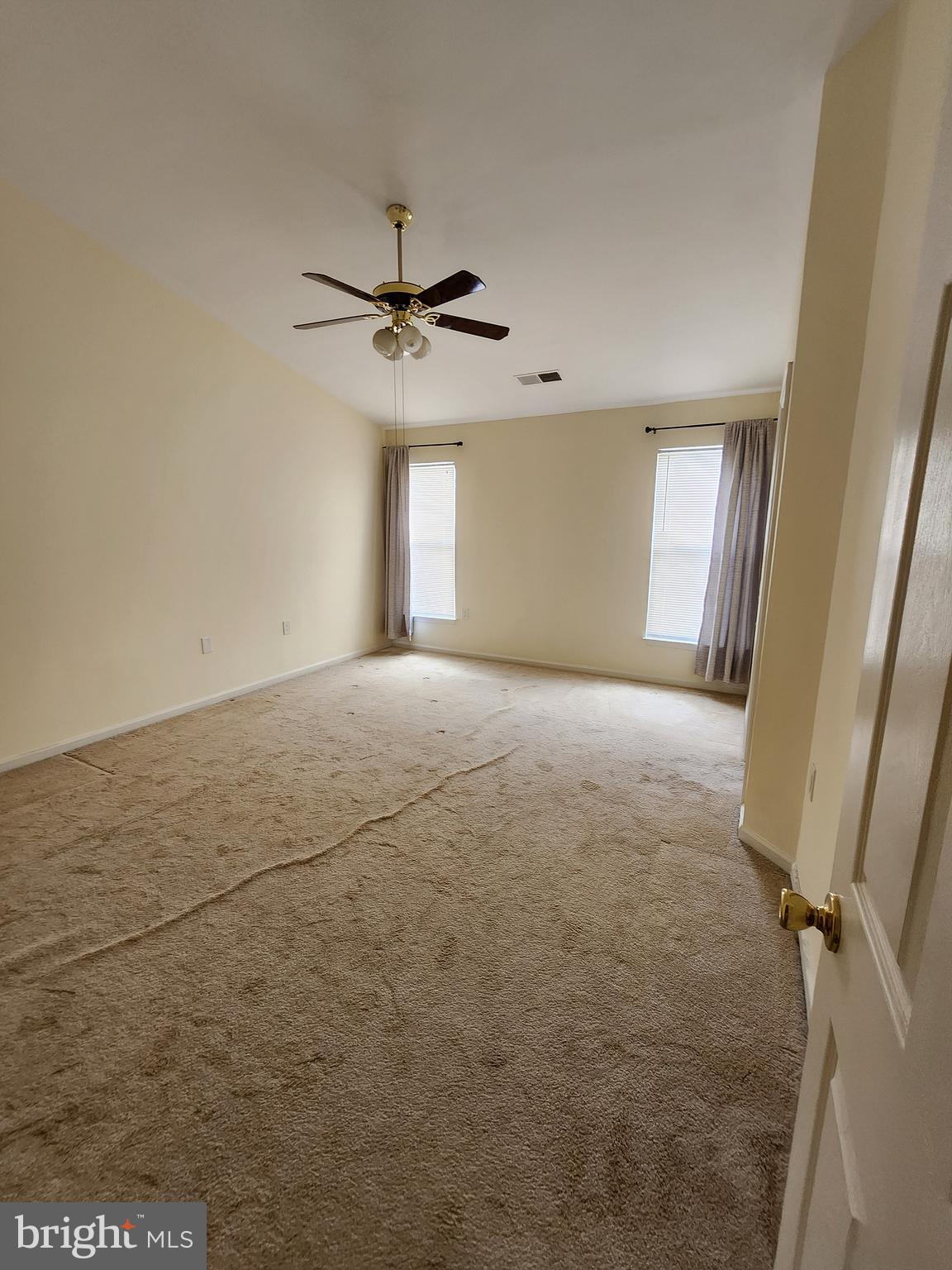 LIFESTYLE AT SULLY STATION - Residential Lease