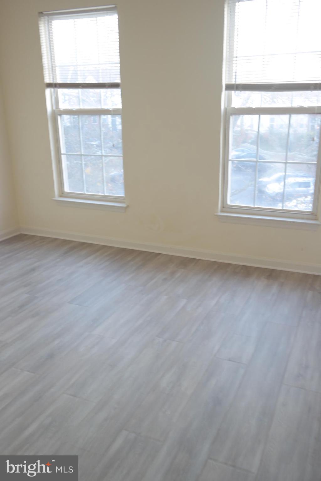 LIFESTYLE AT SULLY STATION - Residential Lease