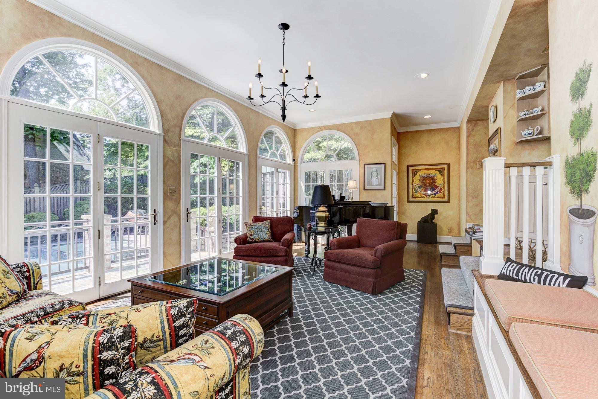 COUNTRY CLUB HILLS - Residential