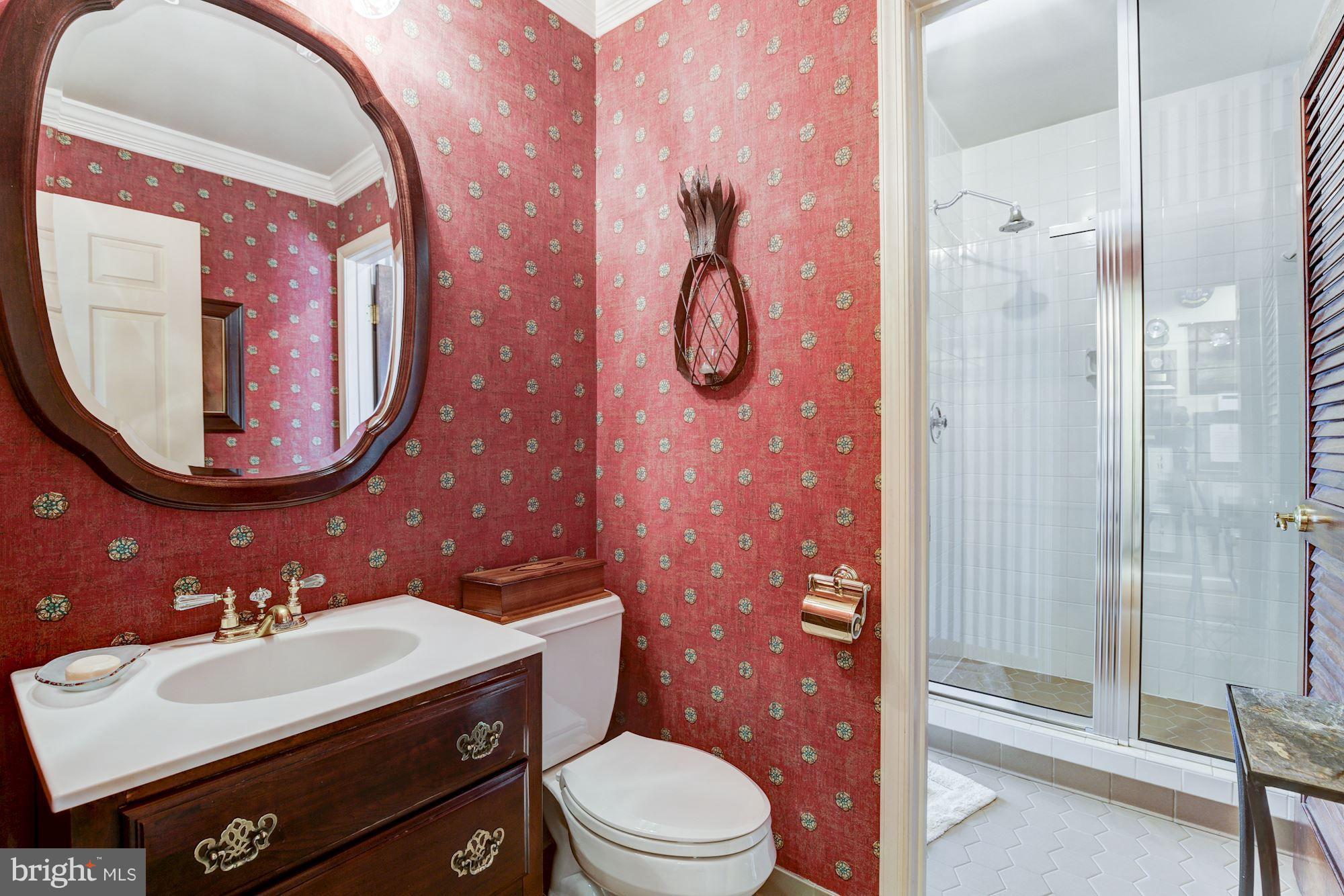 COUNTRY CLUB HILLS - Residential