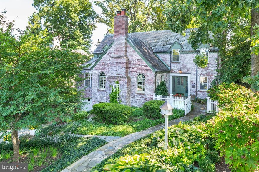 NEW PRICE - One of the prettiest street in Country Club Hills! Beautiful English style cottage is brimming with charm and tasteful details throughout. Kitchen opens to FR overlooking pool! Spa-like Master Bathroom. Gracious, sunny rooms on the main level offer an easy flow for entertaining. The exceptionally designed rear gardens, patio & pool complete this picture perfect home. Open Sun 10/21 2-4