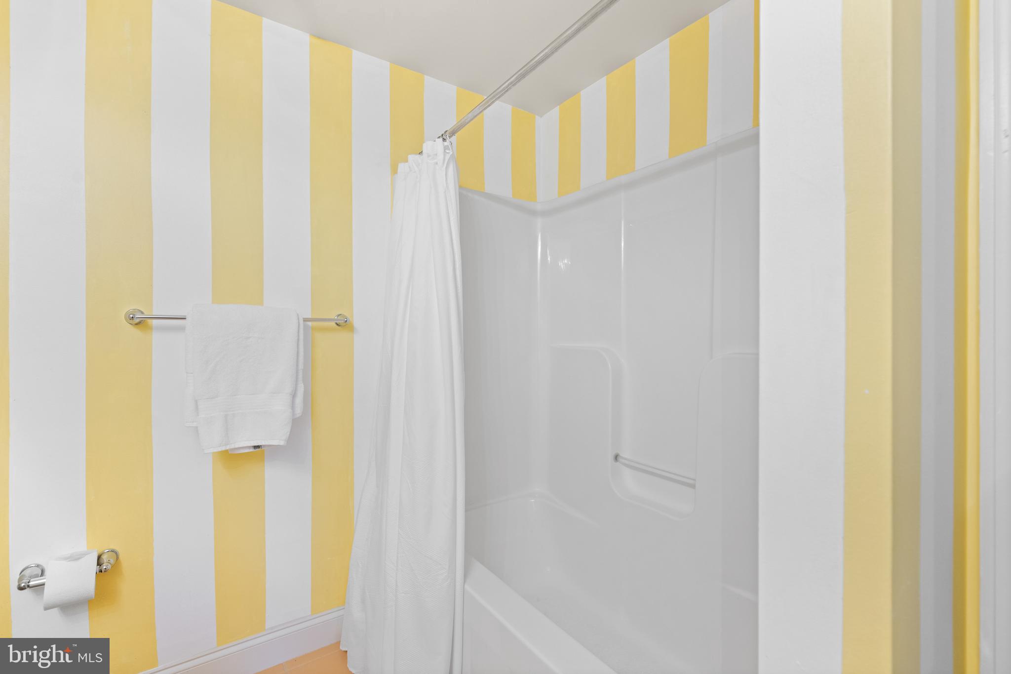 WINDSOR AT GLEN MI - Residential