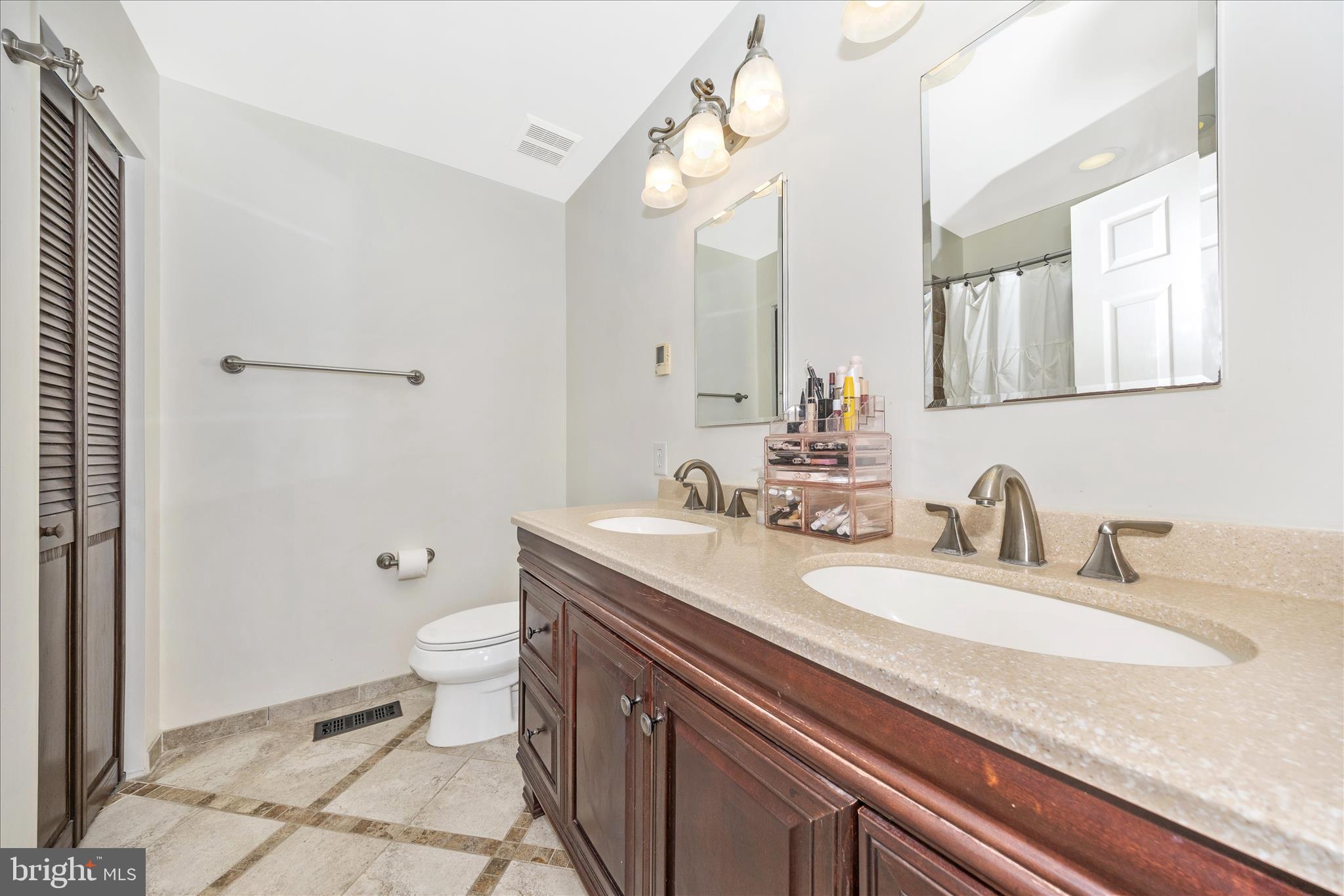 ROCKINGHAM - Residential