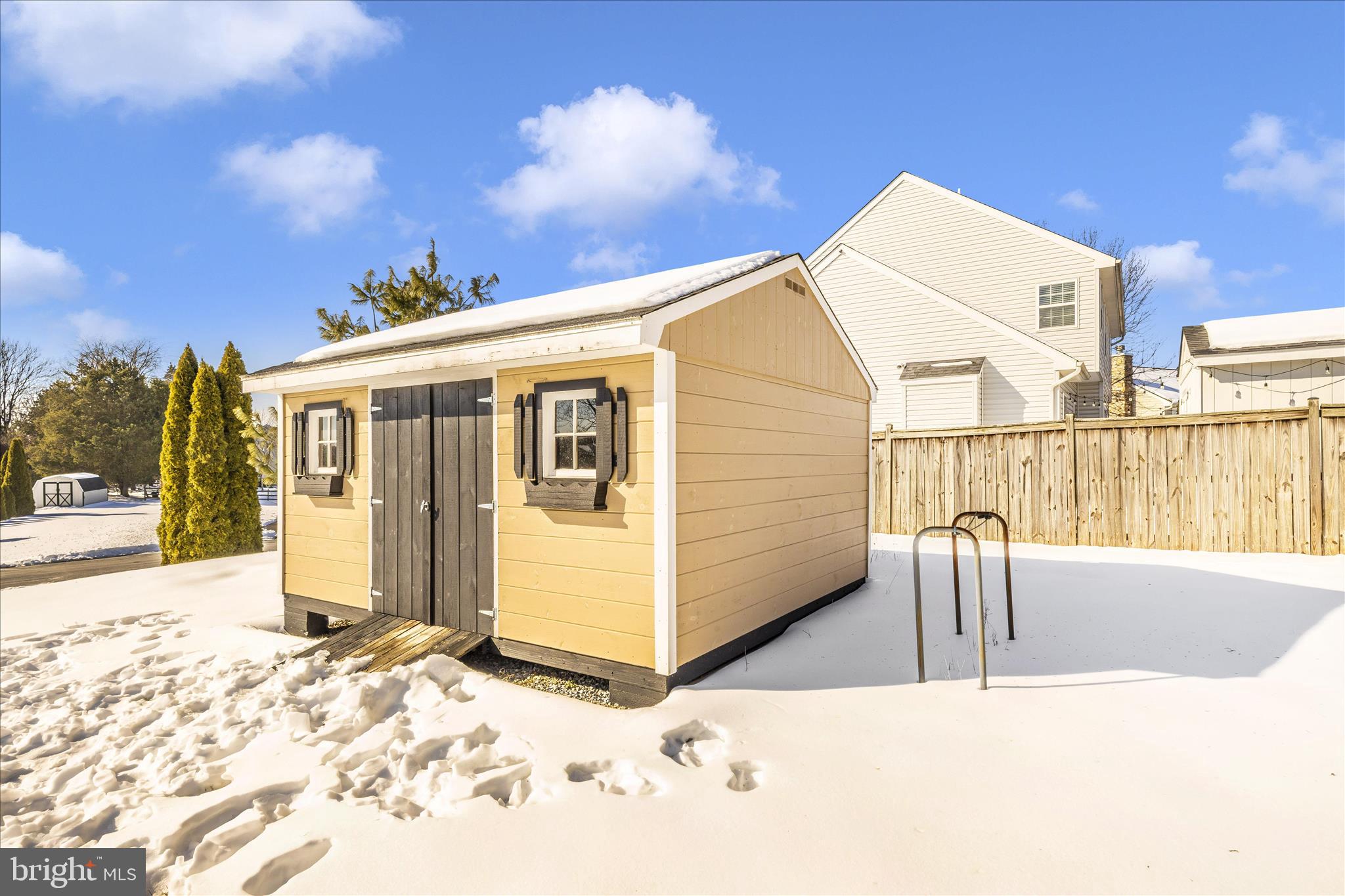 ROCKINGHAM - Residential