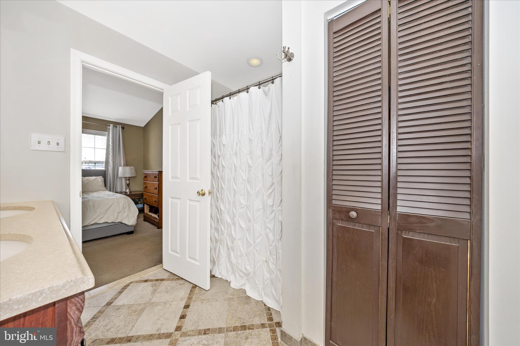 ROCKINGHAM - Residential