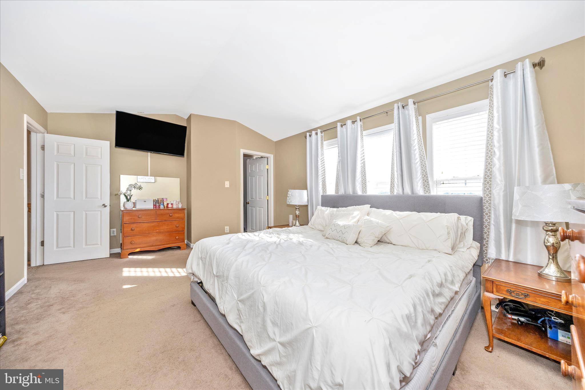 ROCKINGHAM - Residential