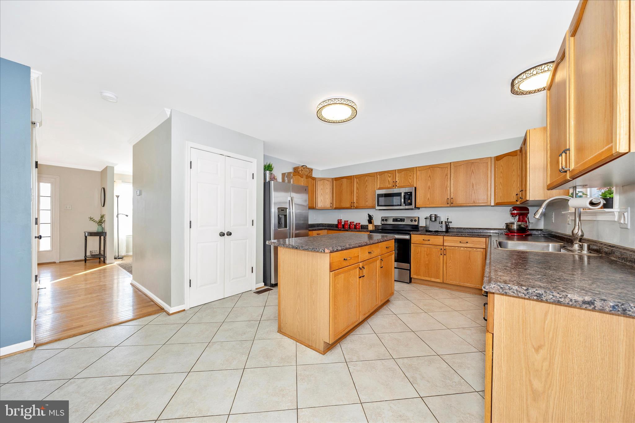 ROCKINGHAM - Residential