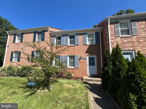 Photo of 7733 Durer Court, SPRINGFIELD, VA 22153 (MLS # VAFX2336780)