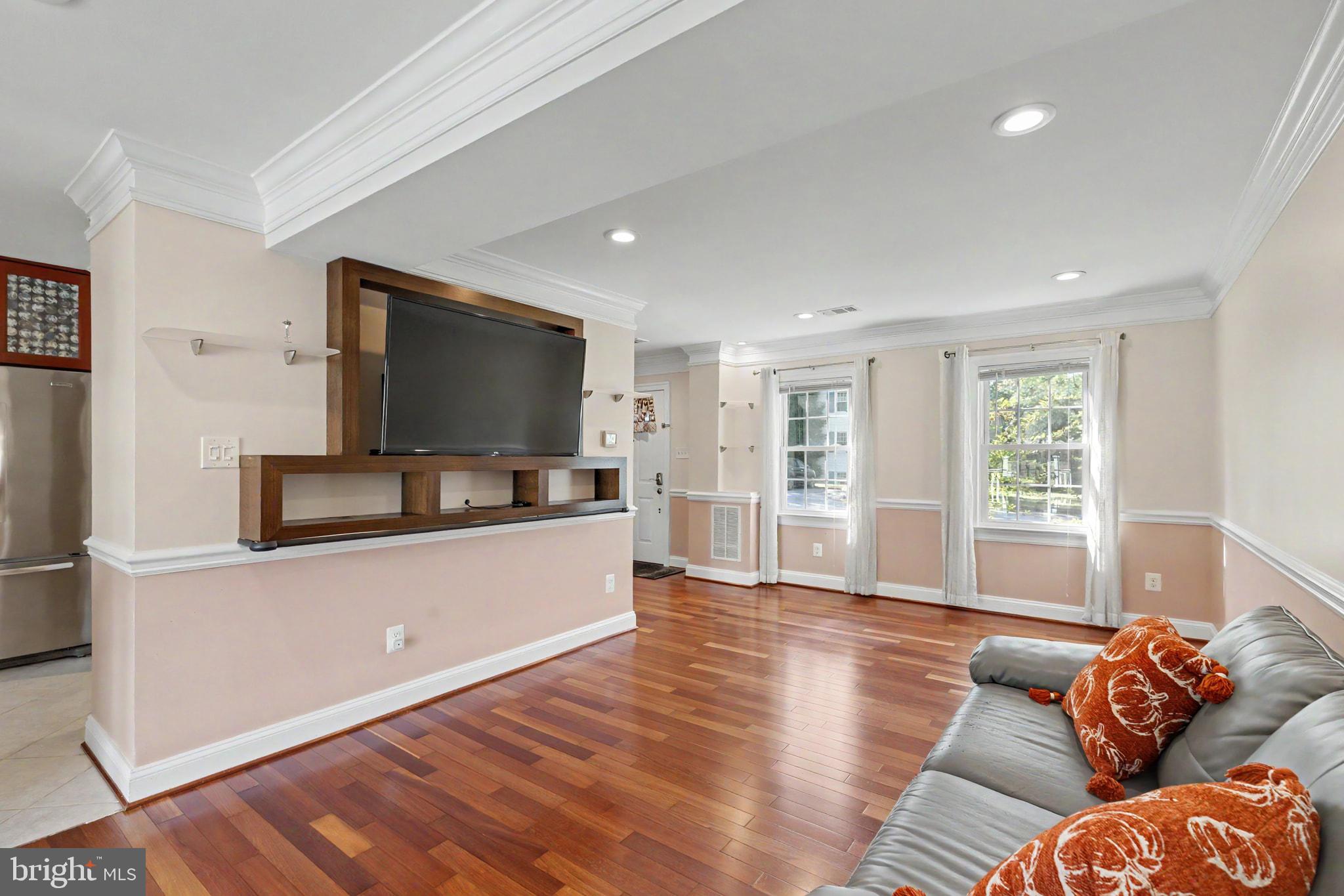 7733 DURER COURT