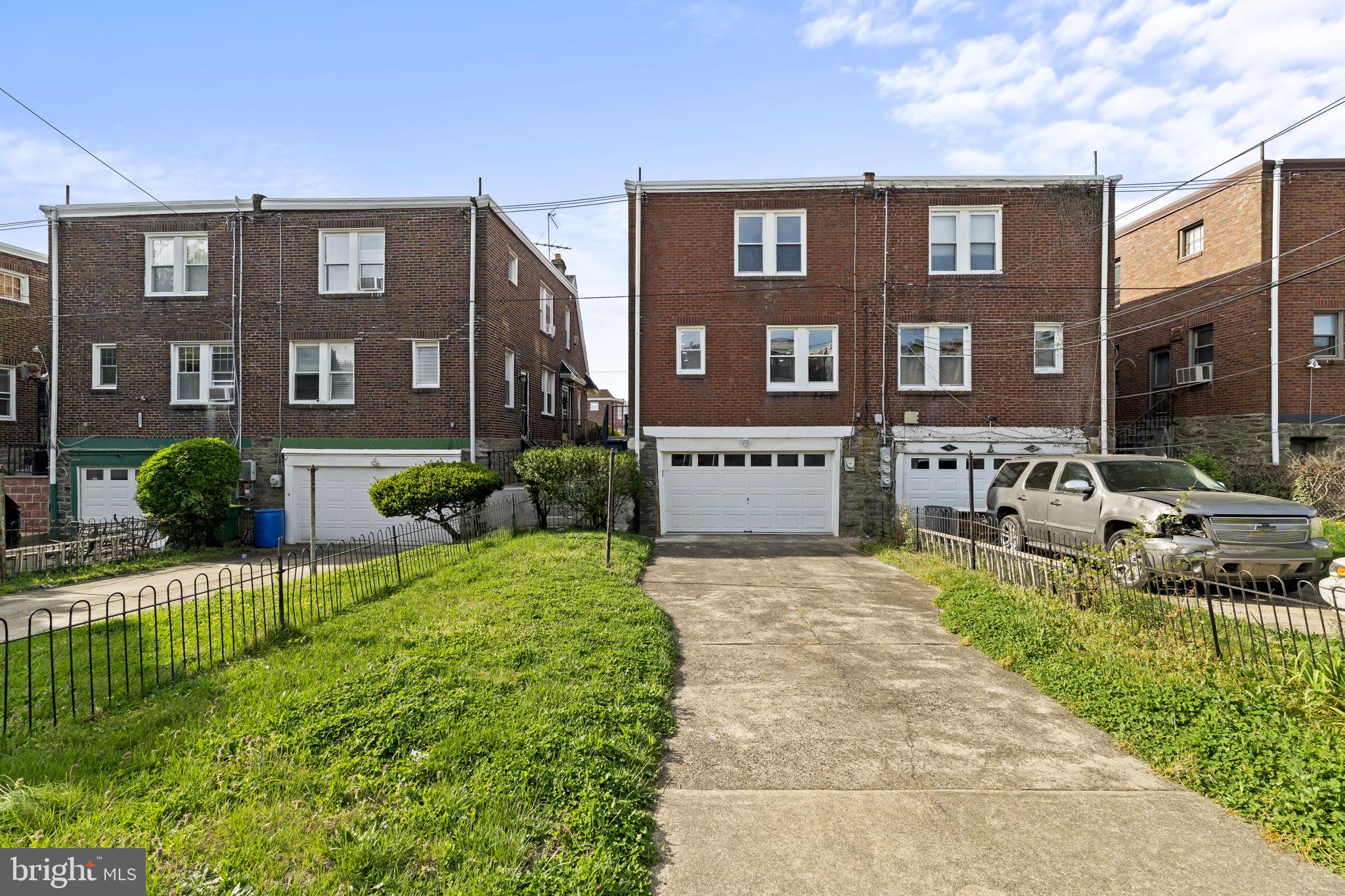 WEST OAK LANE - Residential