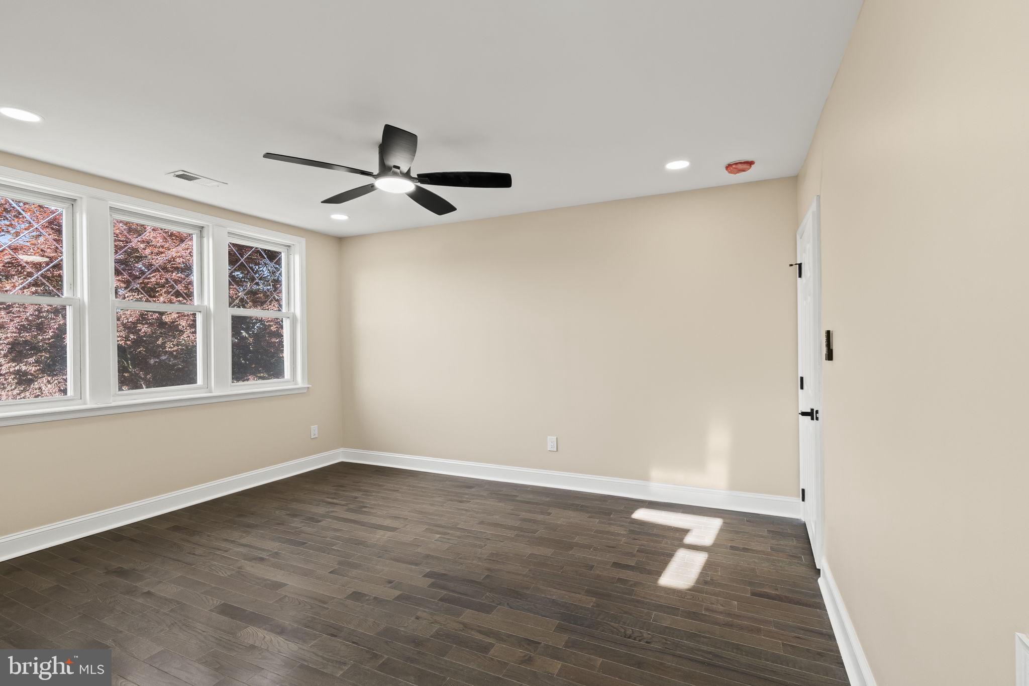 WEST OAK LANE - Residential