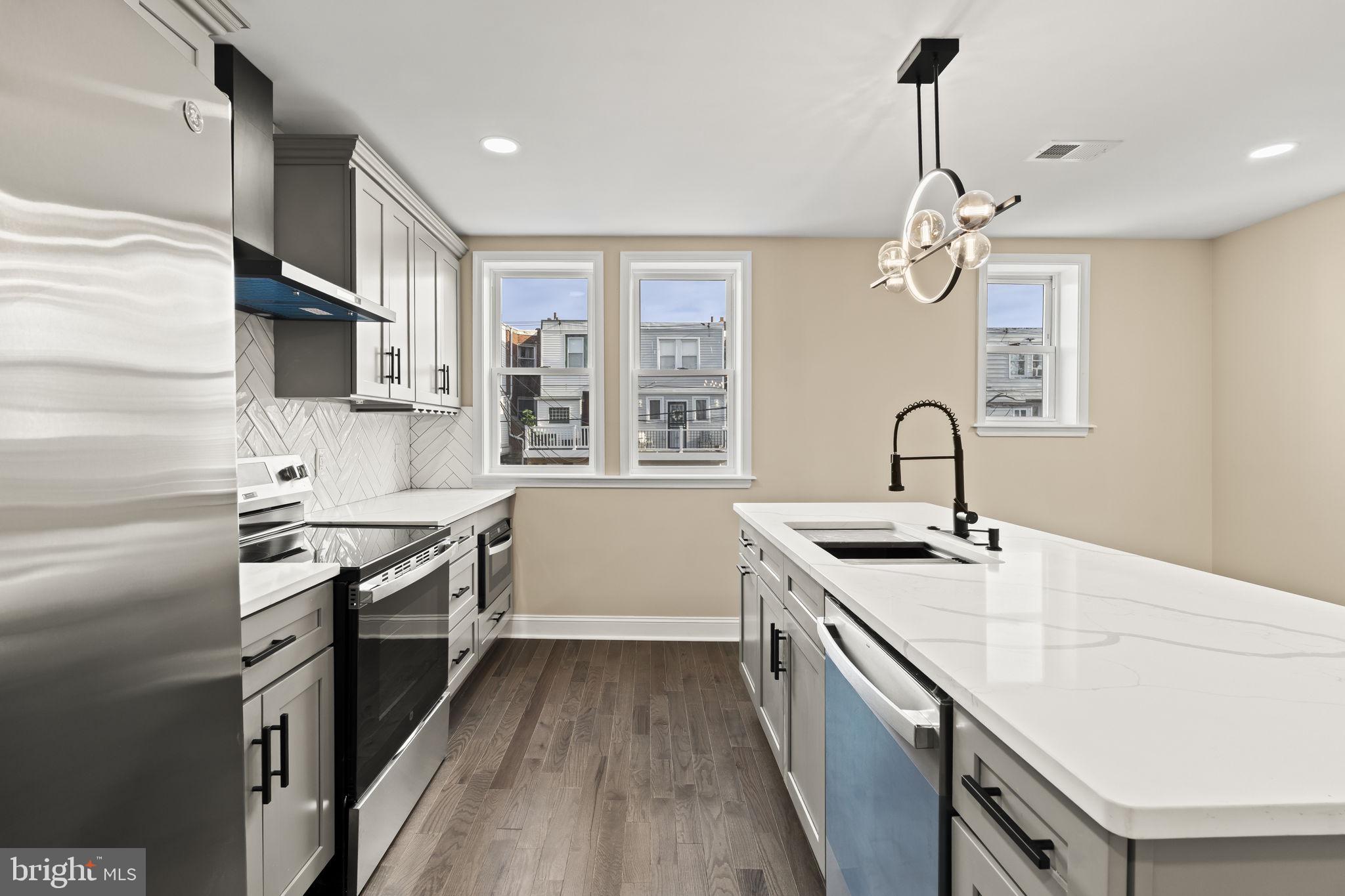 WEST OAK LANE - Residential