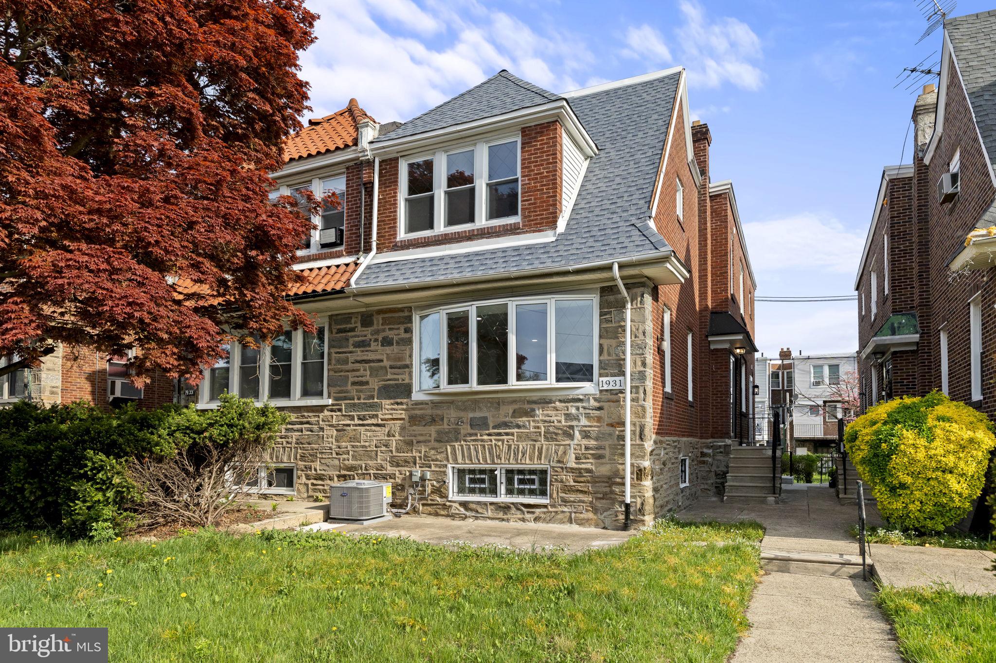 WEST OAK LANE - Residential