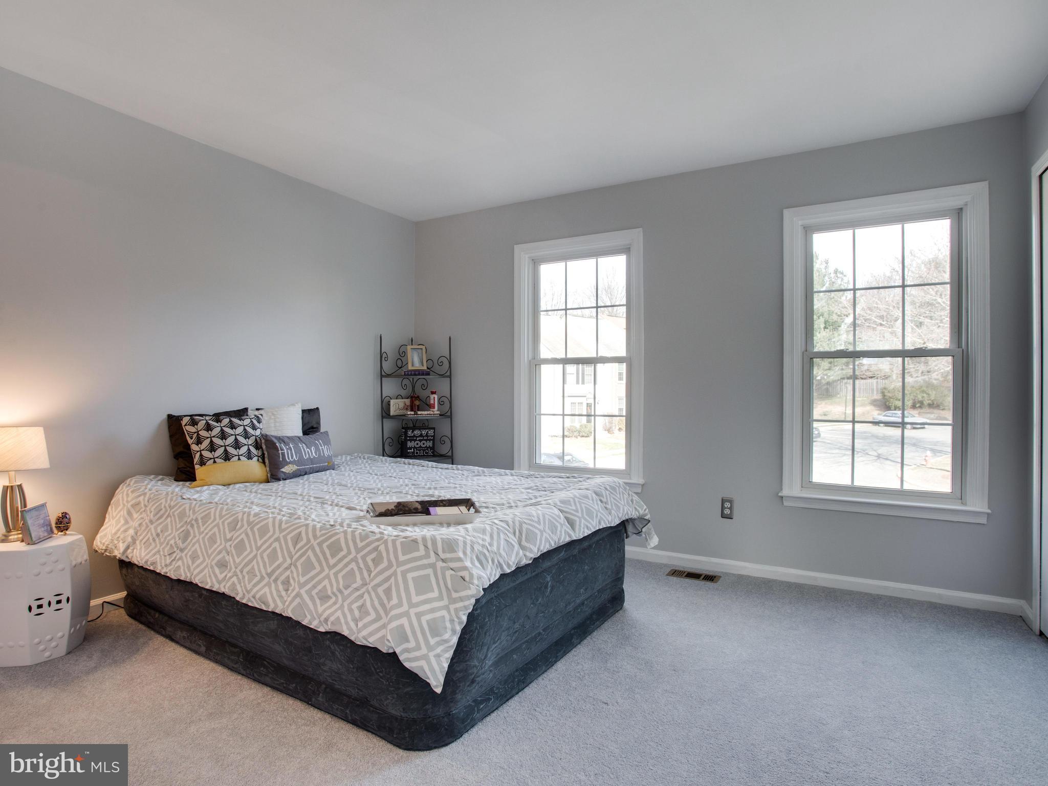 SPRINGFIELD OAKS - Residential