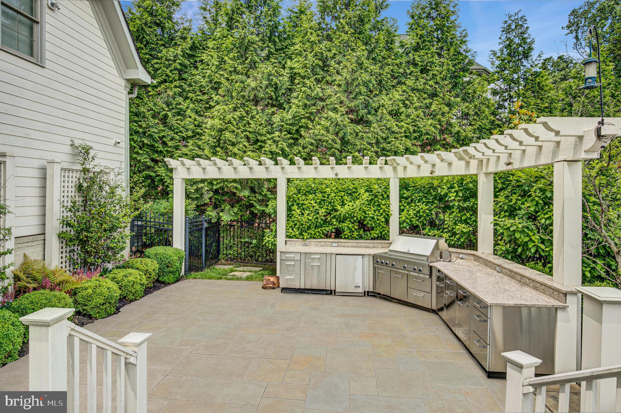 MAYMONT ESTATES - Residential