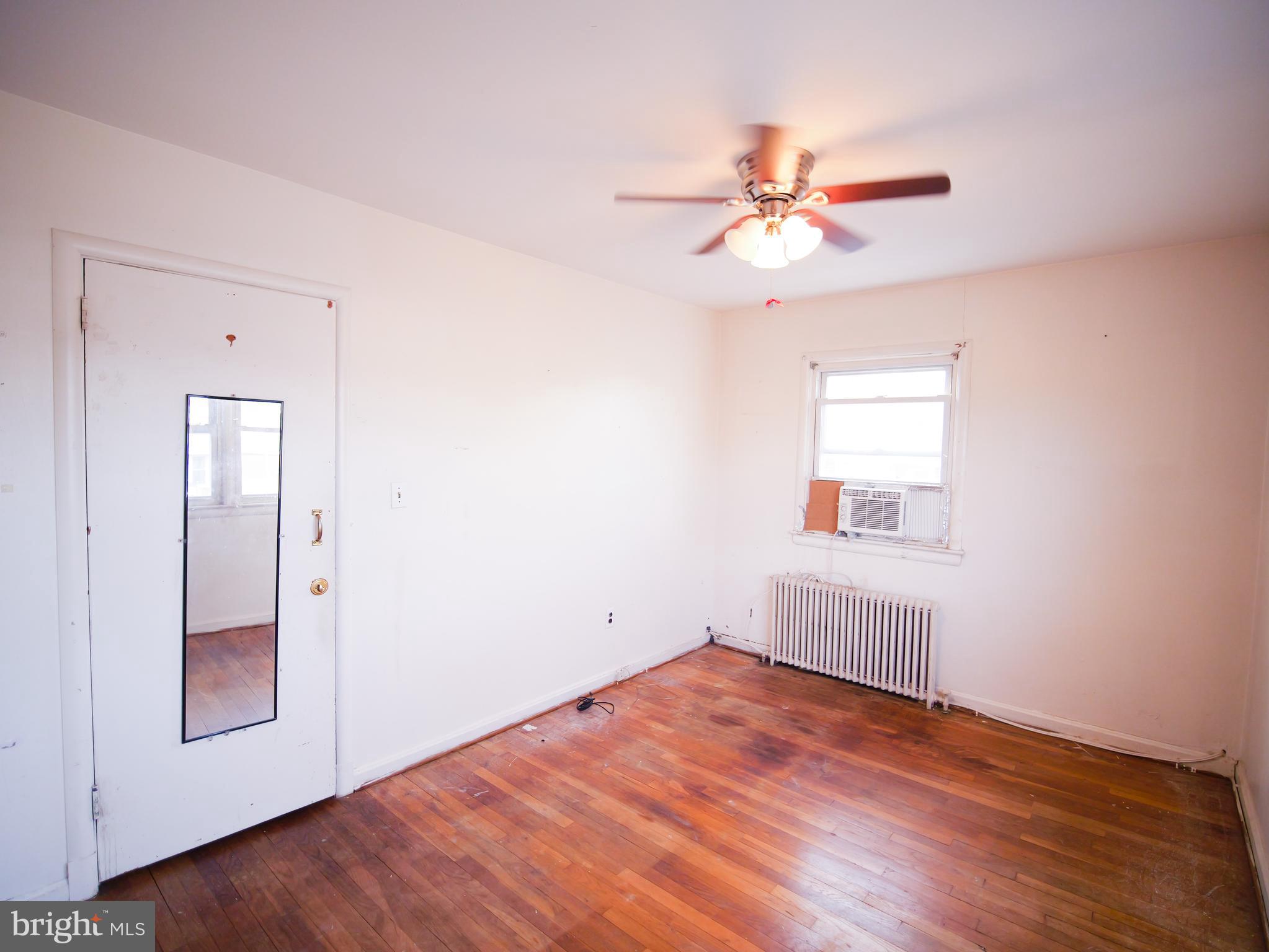 RIGGS MANOR - Residential