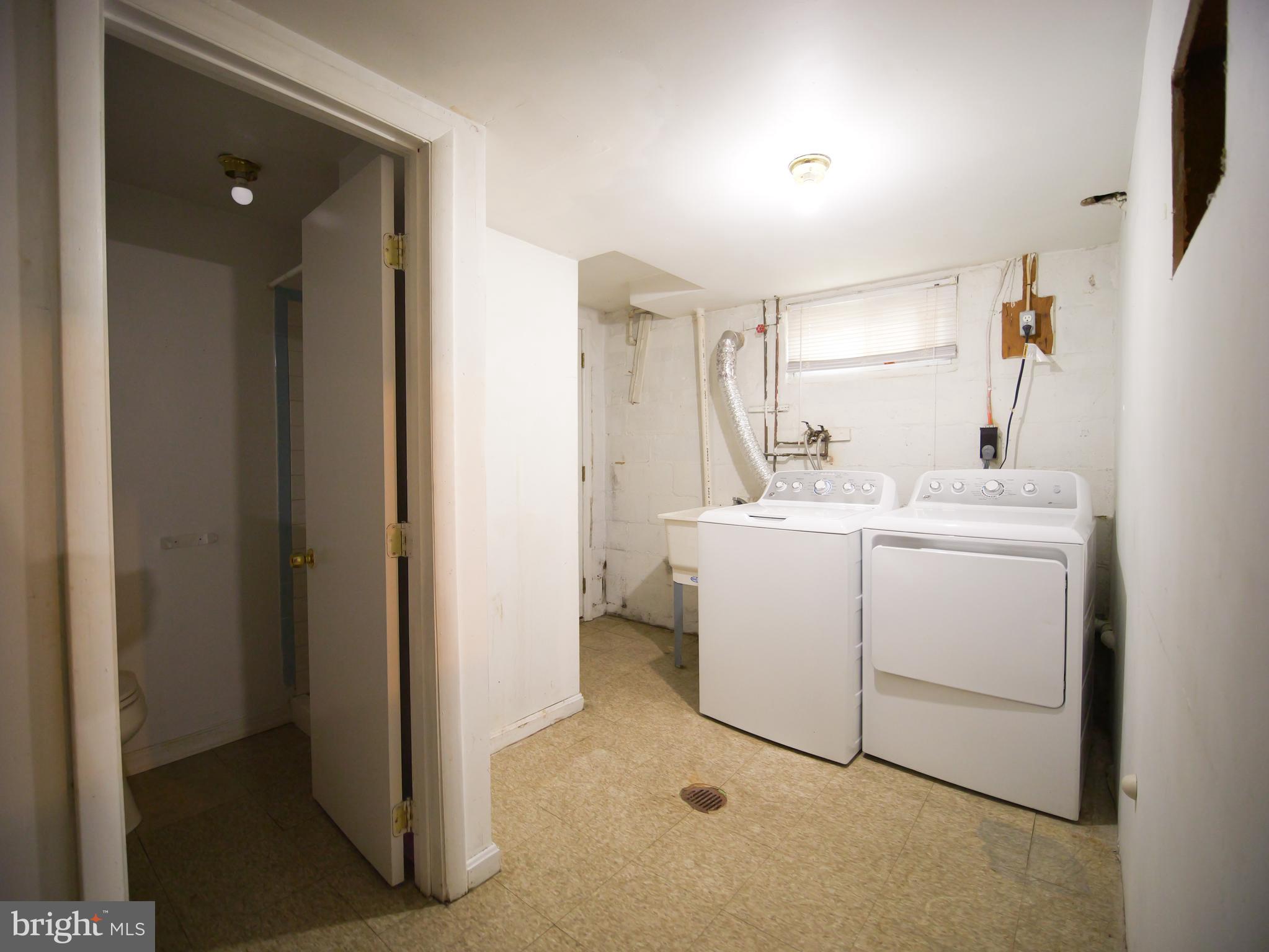 RIGGS MANOR - Residential