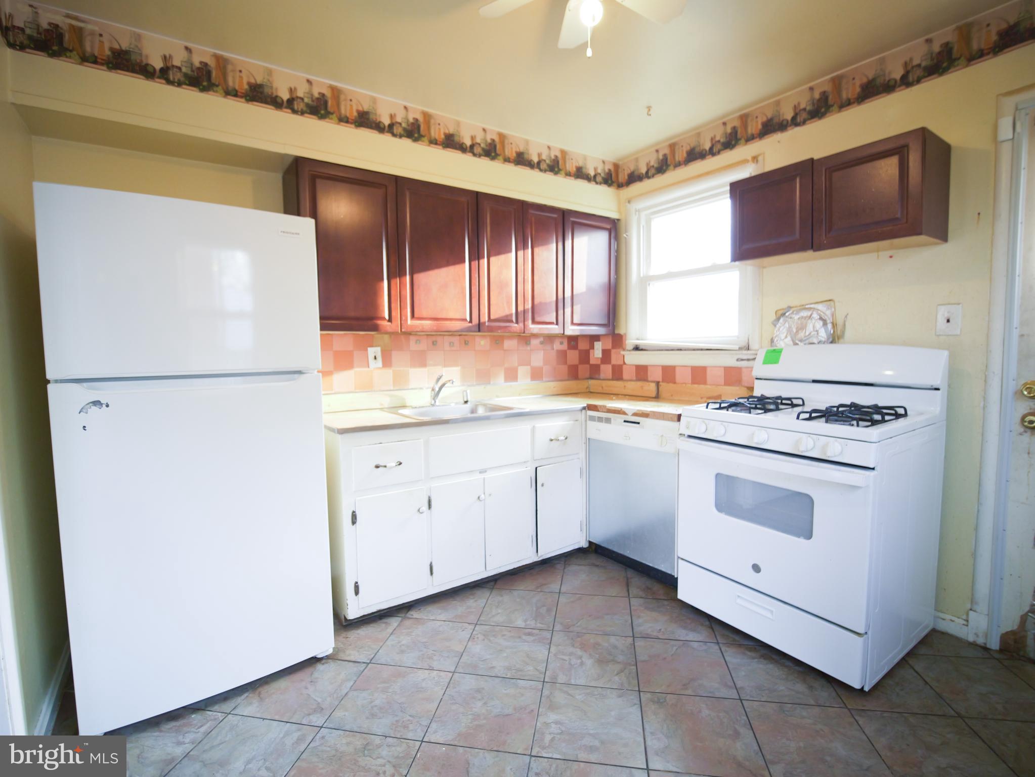 RIGGS MANOR - Residential