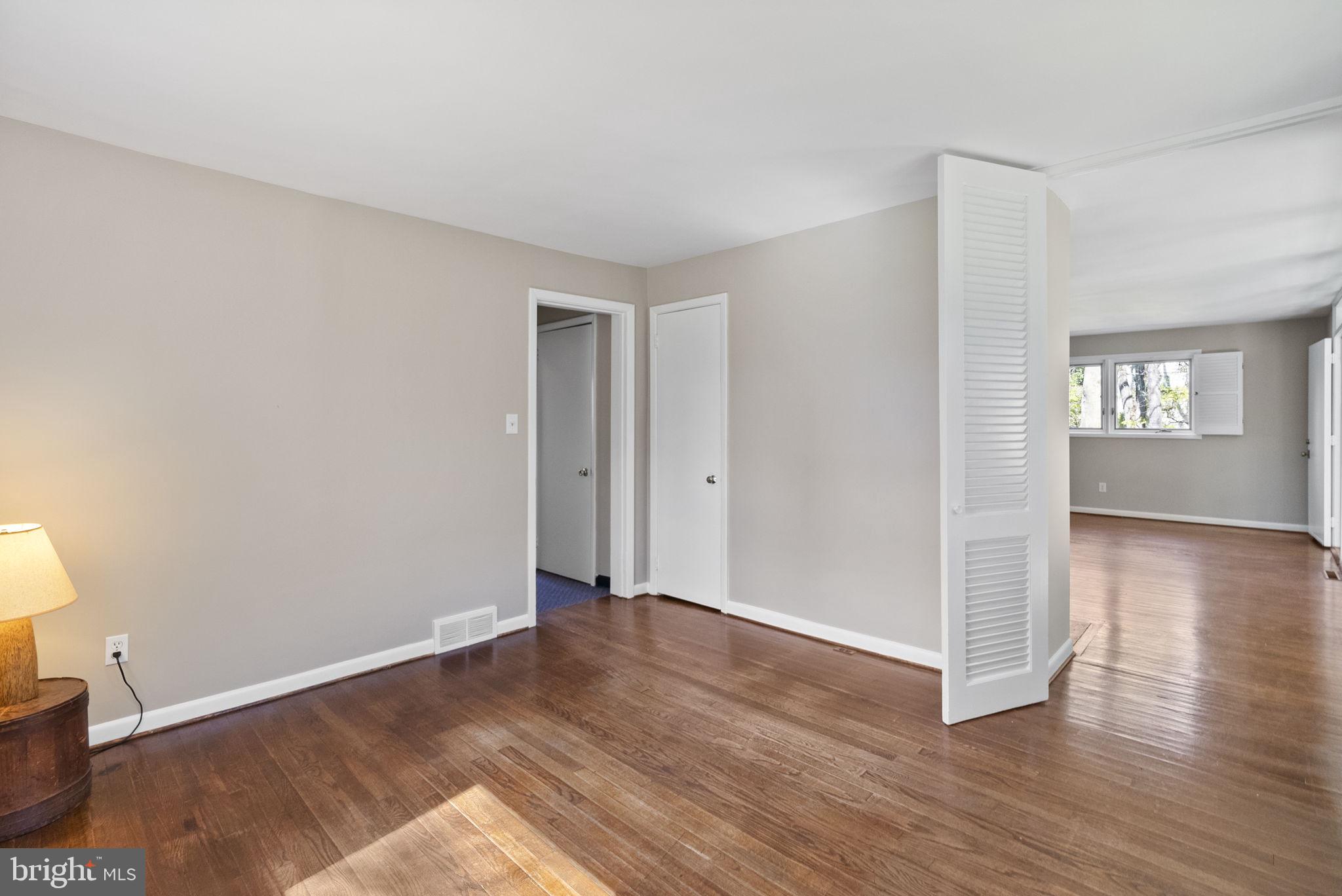 NON AVAILABLE - Residential